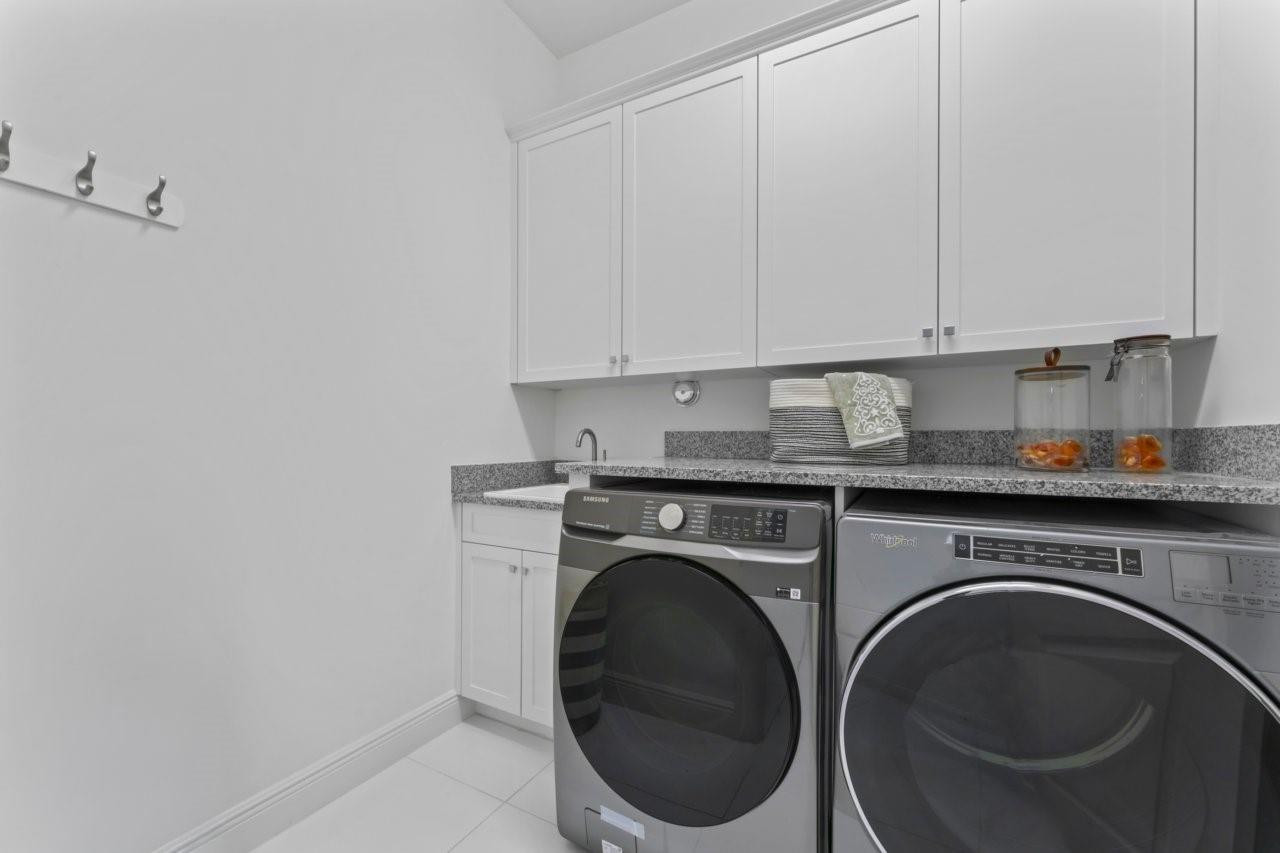 ROYAL PALM POLO PLAT - Residential Lease