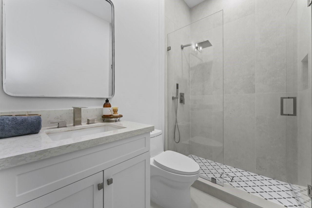 ROYAL PALM POLO PLAT - Residential Lease