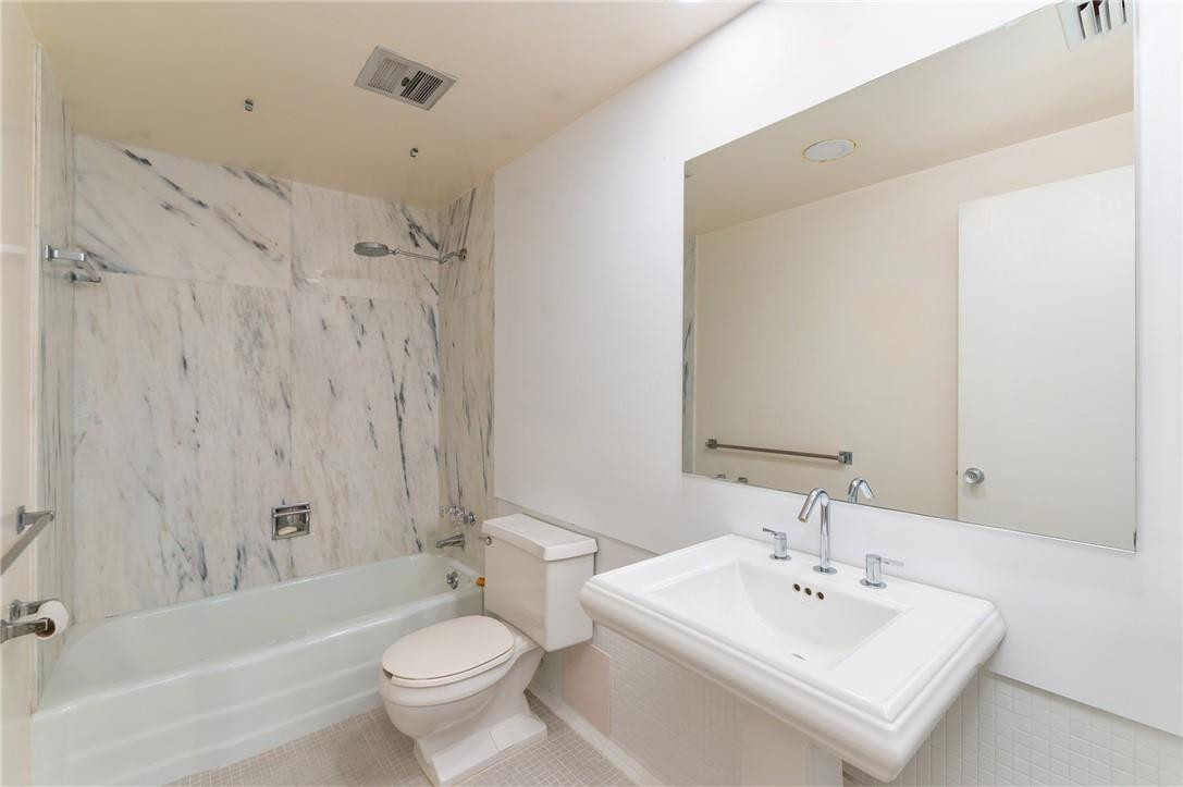 Coral Ridge Towers North - Residential