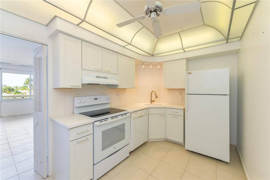 Coral Ridge Towers North - Residential