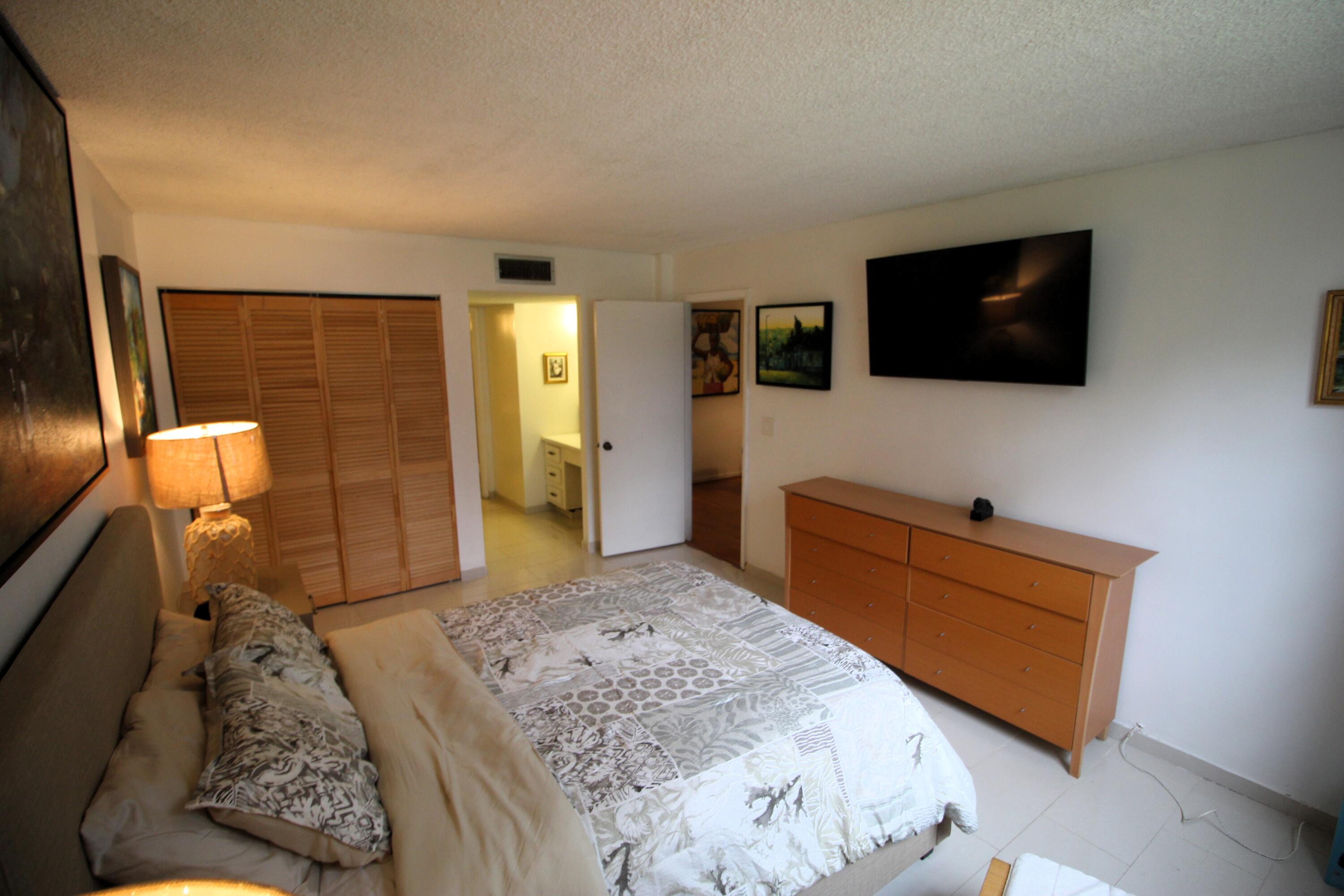 HOLIDAY SPRINGS VILLAGE 2 CONDO - Residential