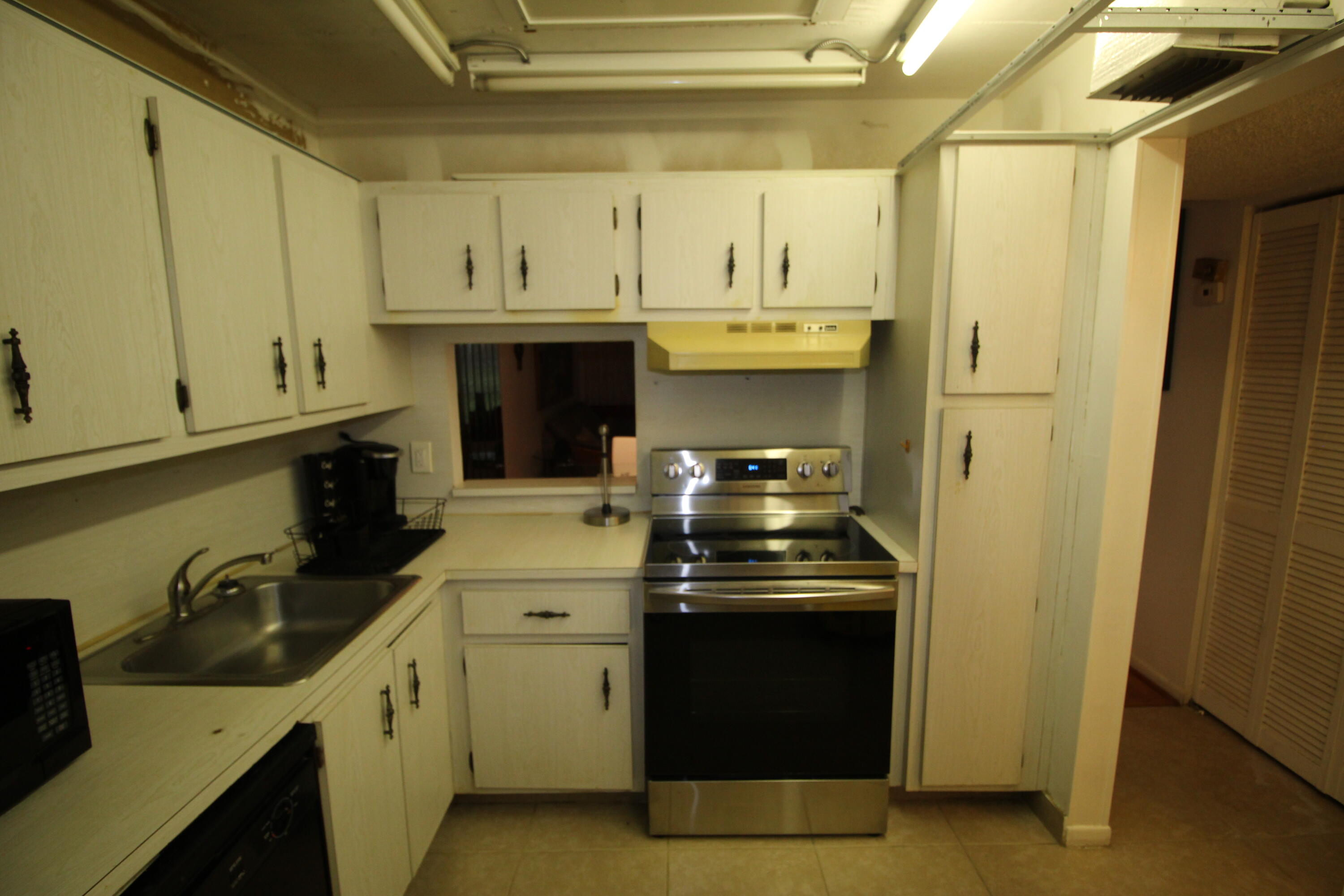 HOLIDAY SPRINGS VILLAGE 2 CONDO - Residential