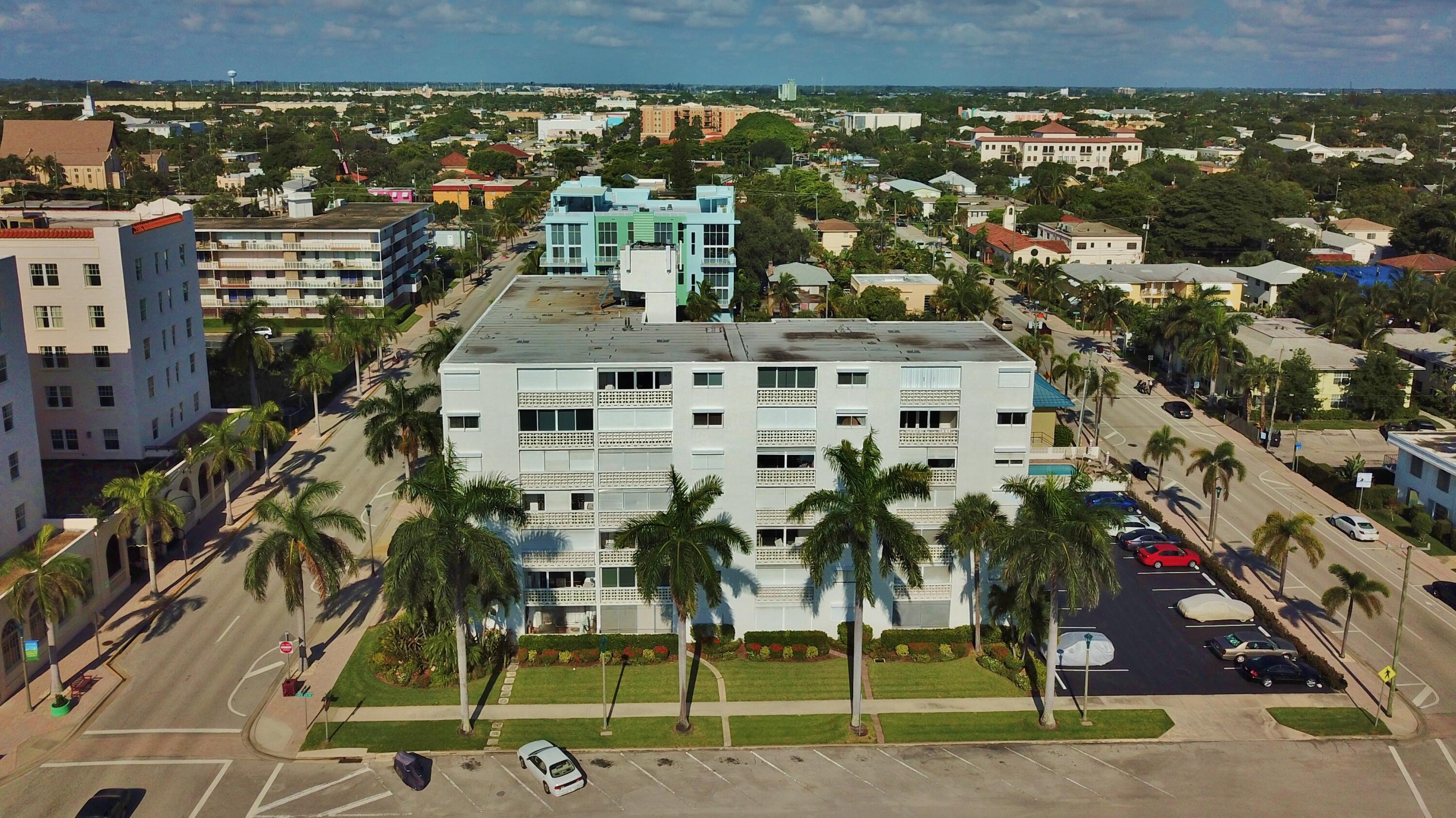 FLEUR DE LIS CONDO - Residential