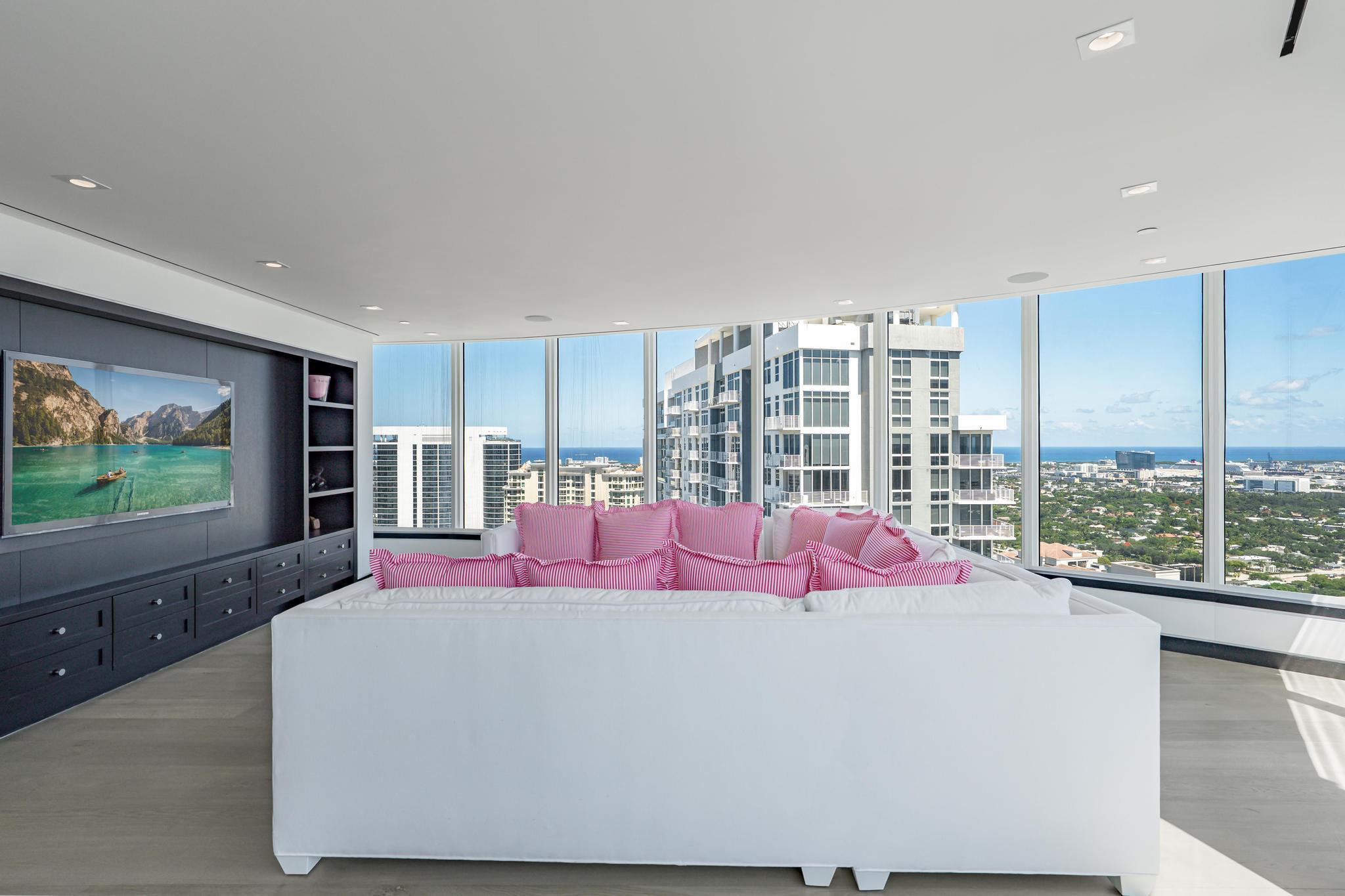 LAS OLAS RIVER HOUSE CONDO - Residential