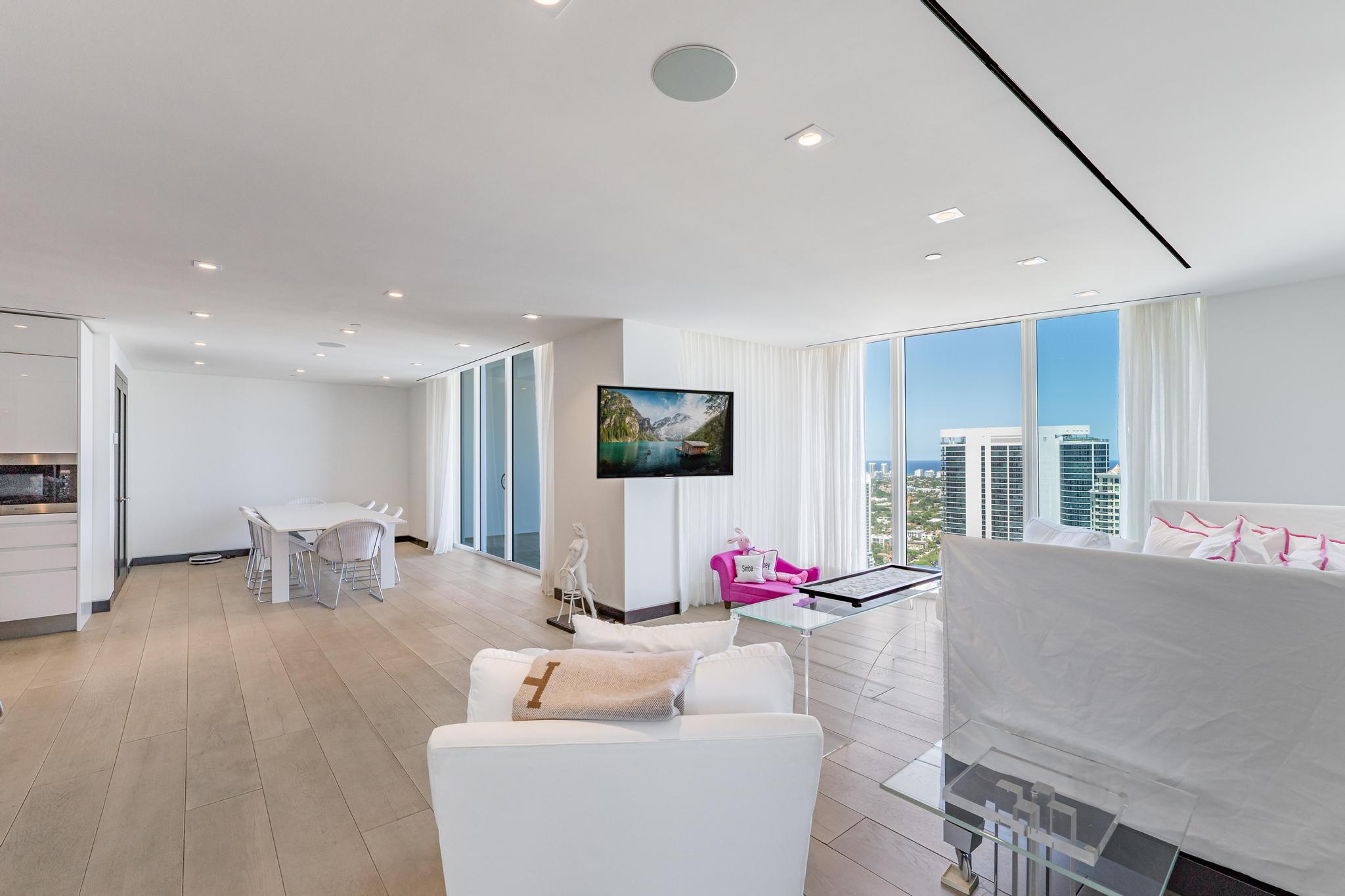 LAS OLAS RIVER HOUSE CONDO - Residential