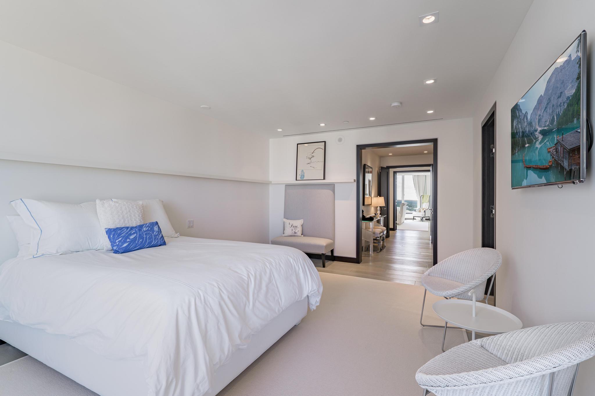 LAS OLAS RIVER HOUSE CONDO - Residential
