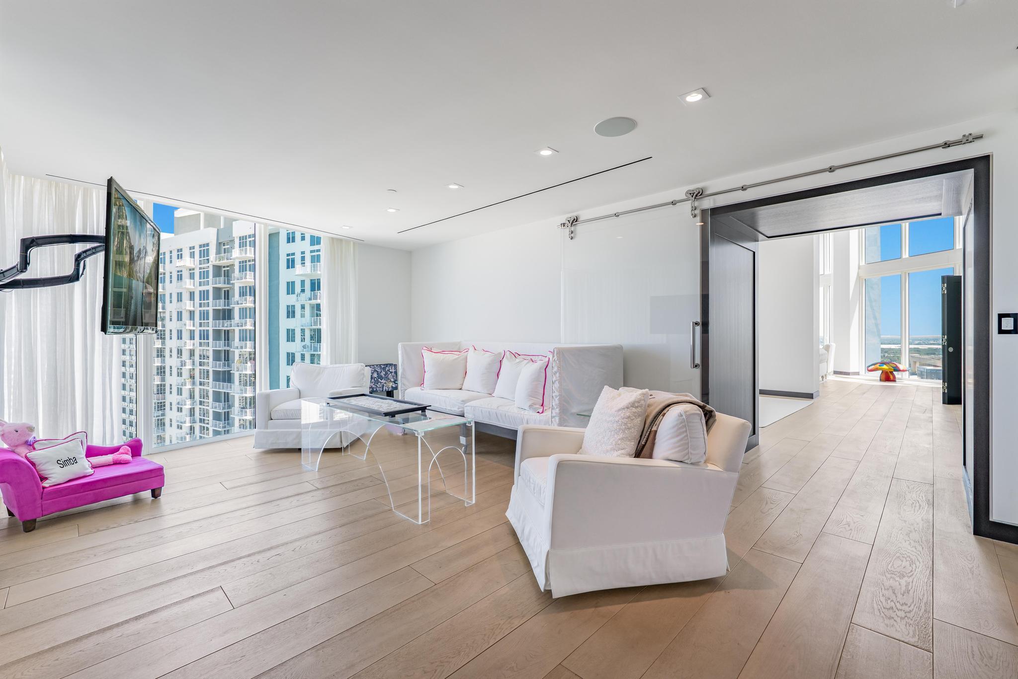 LAS OLAS RIVER HOUSE CONDO - Residential