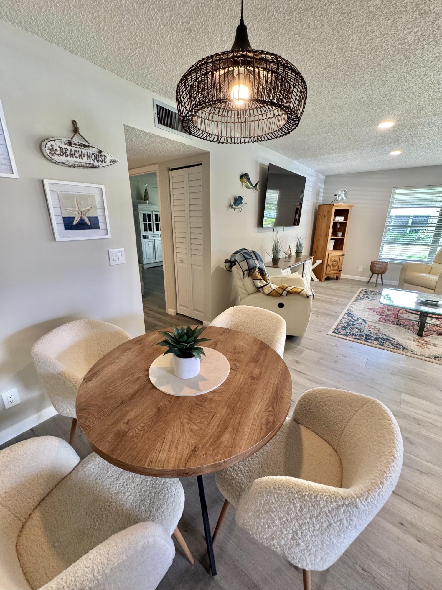 HIGH POINT OF DELRAY SEC 6 CONDO - Residential Lease