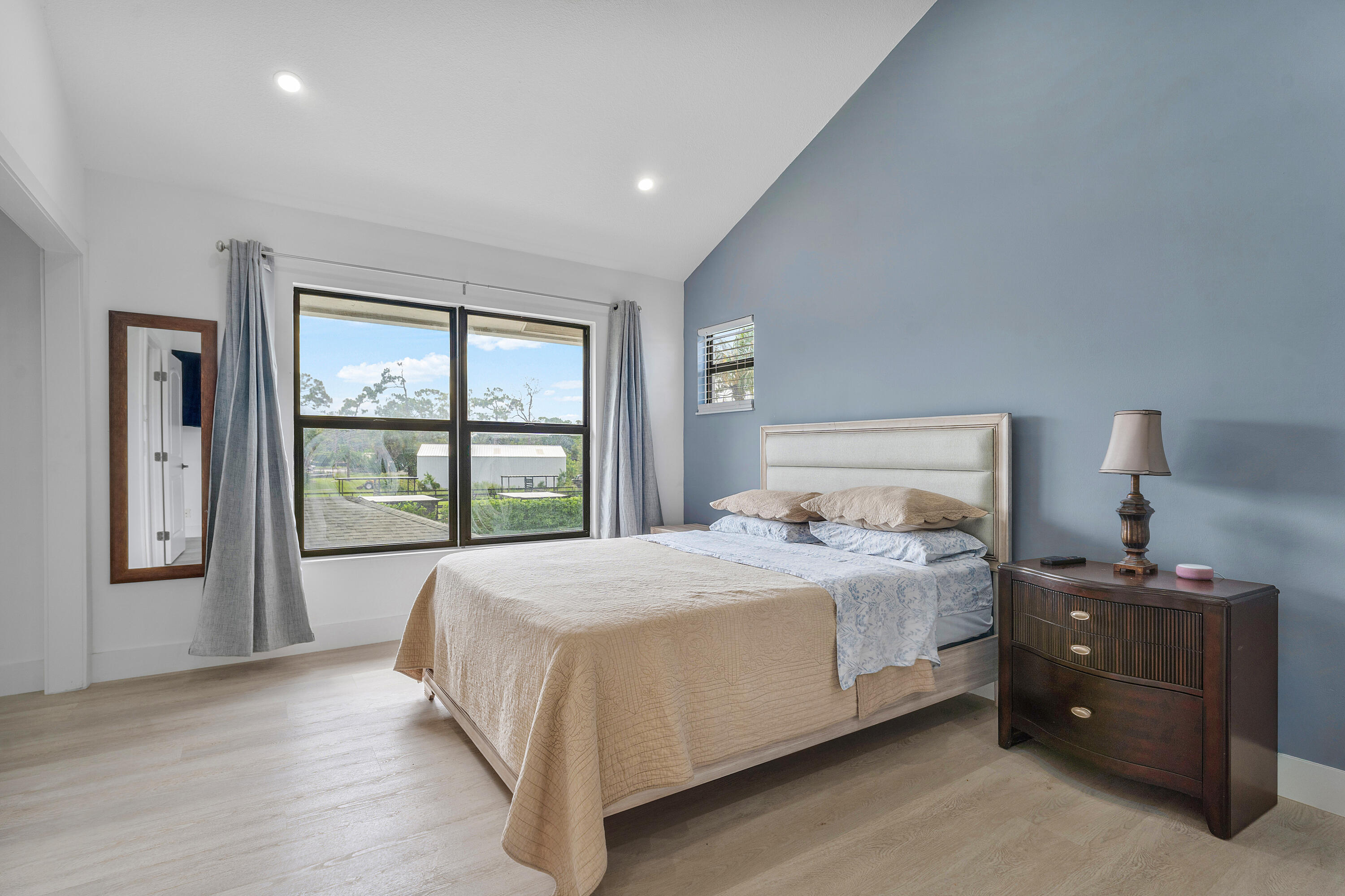 LOXAHATCHEE GROVES - Residential Lease