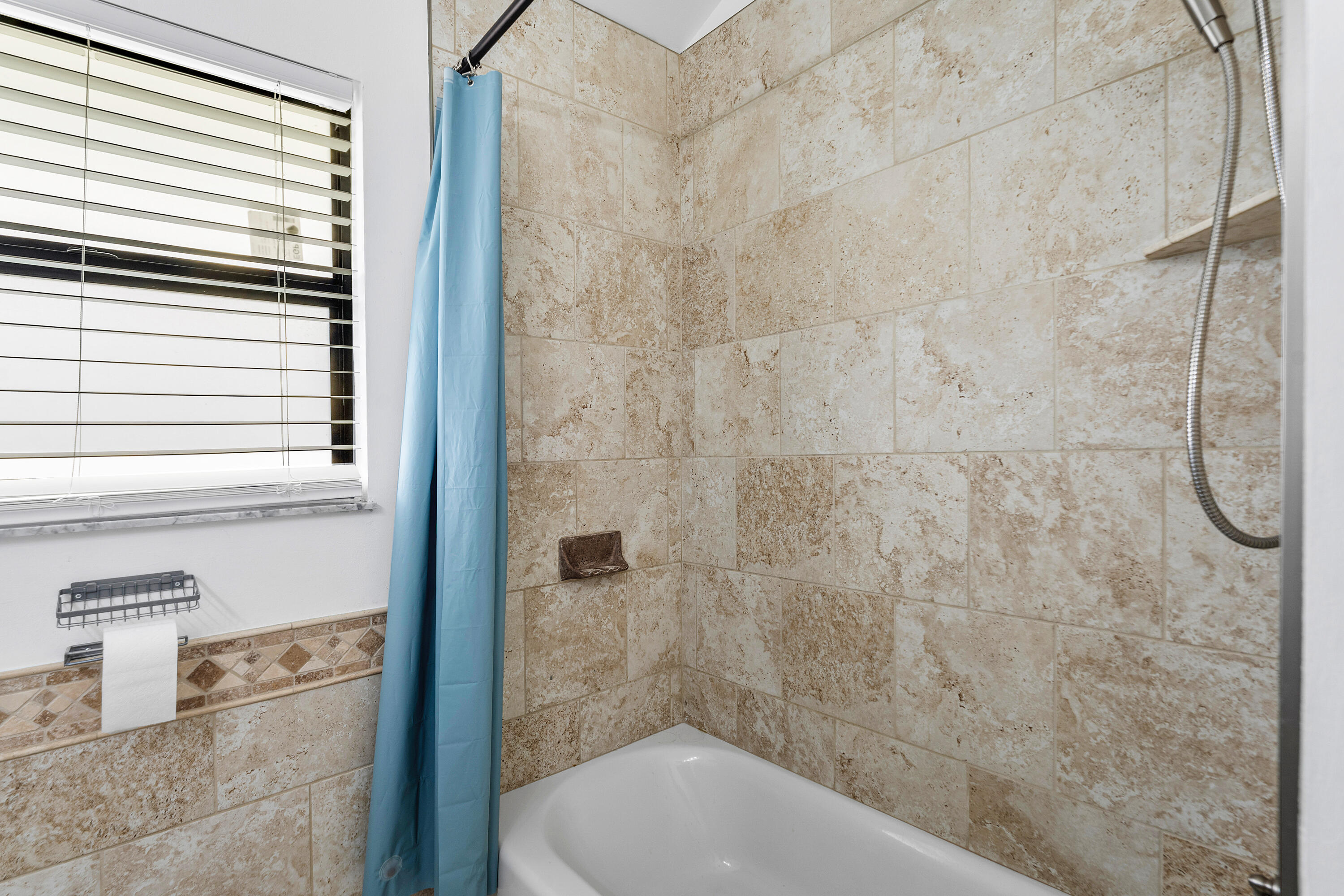 LOXAHATCHEE GROVES - Residential Lease