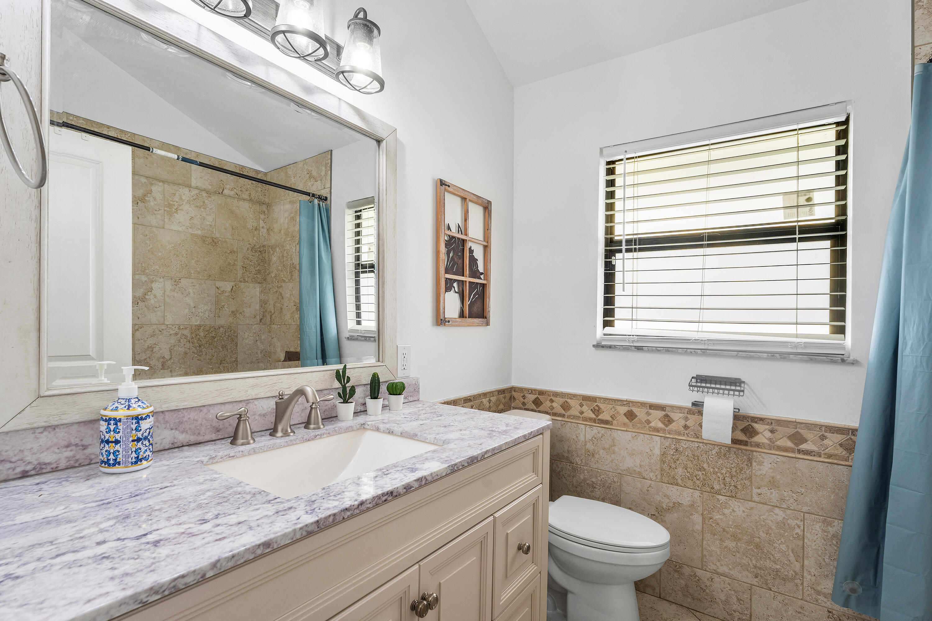 LOXAHATCHEE GROVES - Residential Lease
