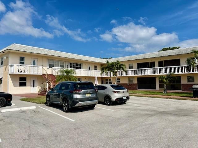 A very affordable one bedroom residence, fully furnished, in an excellent location, right in the heart of Hollywood. This is an over 55 community. One assigned parking space and pool. Close to shopping, transportation and major thoroughfares.