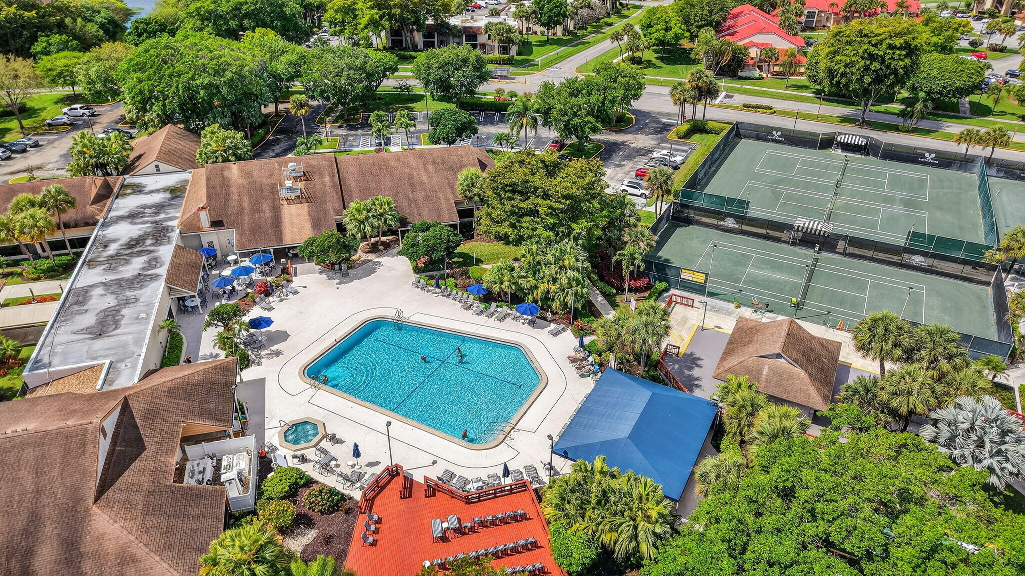 LAKESIDE CONDO 2 OF BANYAN SPRINGS - Residential