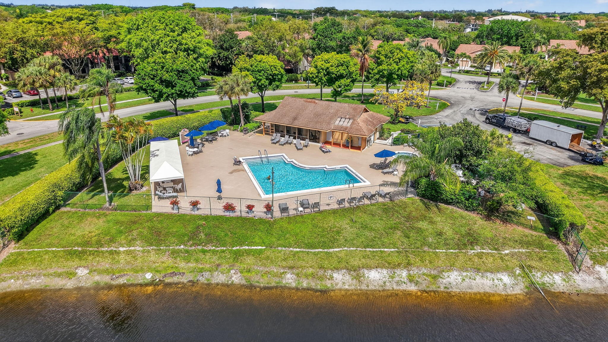 LAKESIDE CONDO 2 OF BANYAN SPRINGS - Residential