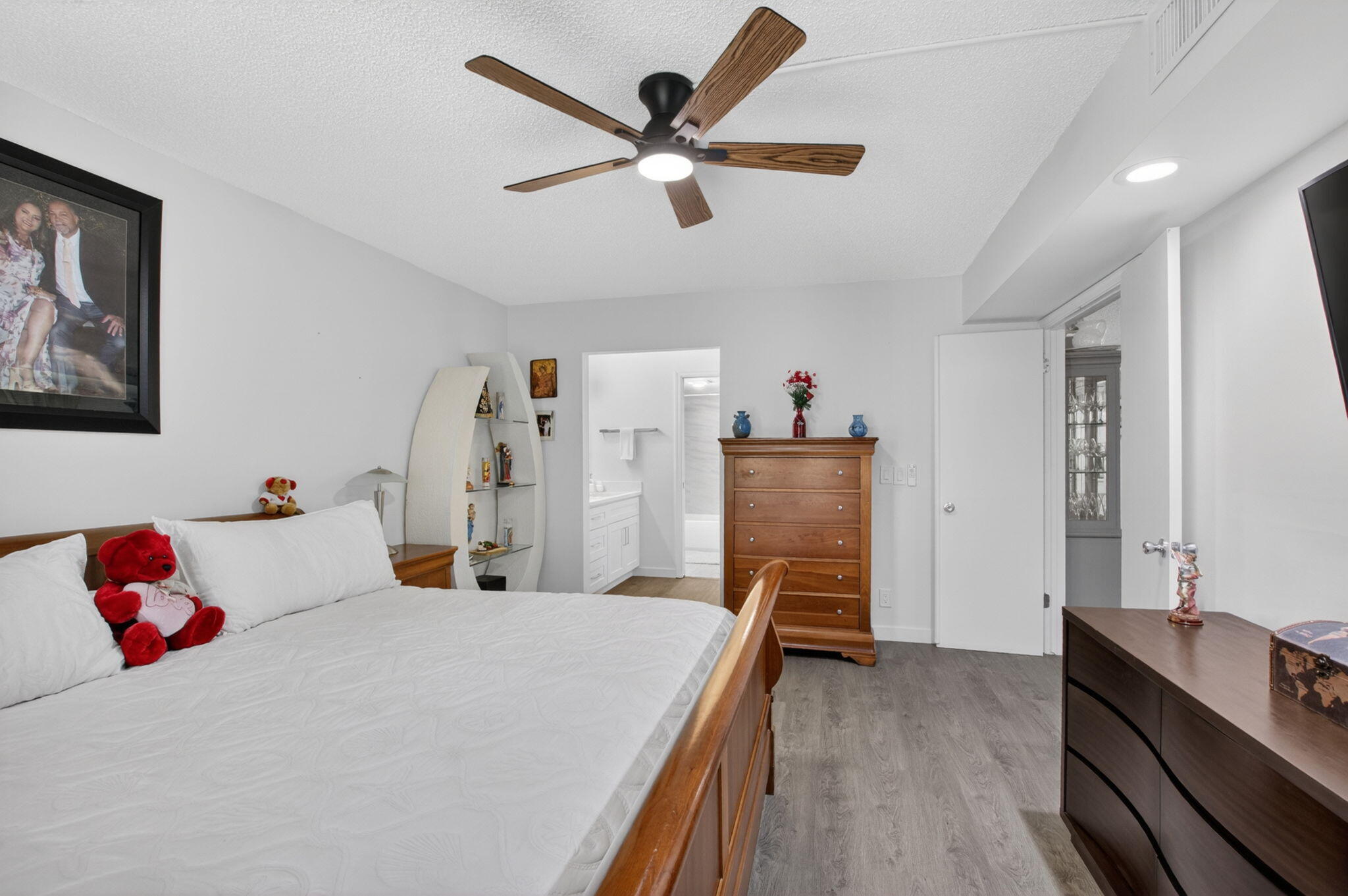 LAKESIDE CONDO 2 OF BANYAN SPRINGS - Residential