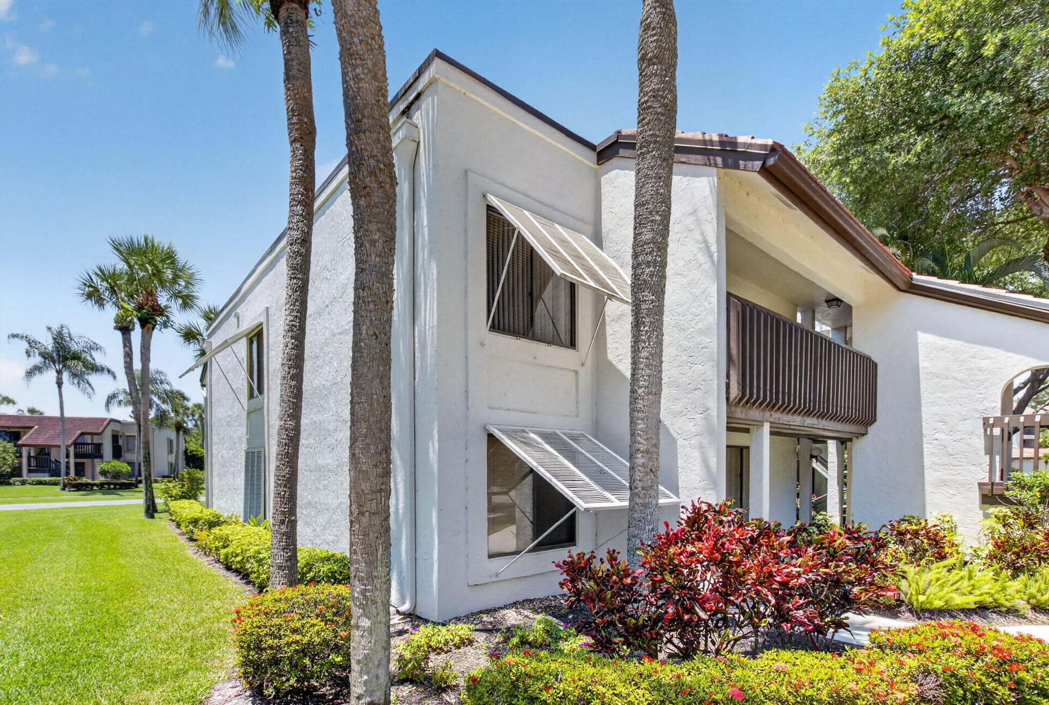LAKESIDE CONDO 2 OF BANYAN SPRINGS - Residential