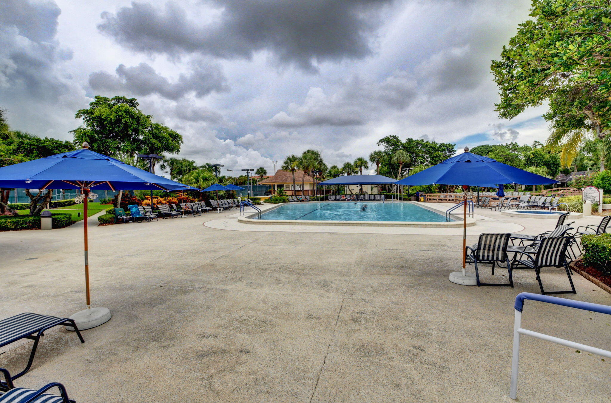 LAKESIDE CONDO 2 OF BANYAN SPRINGS - Residential