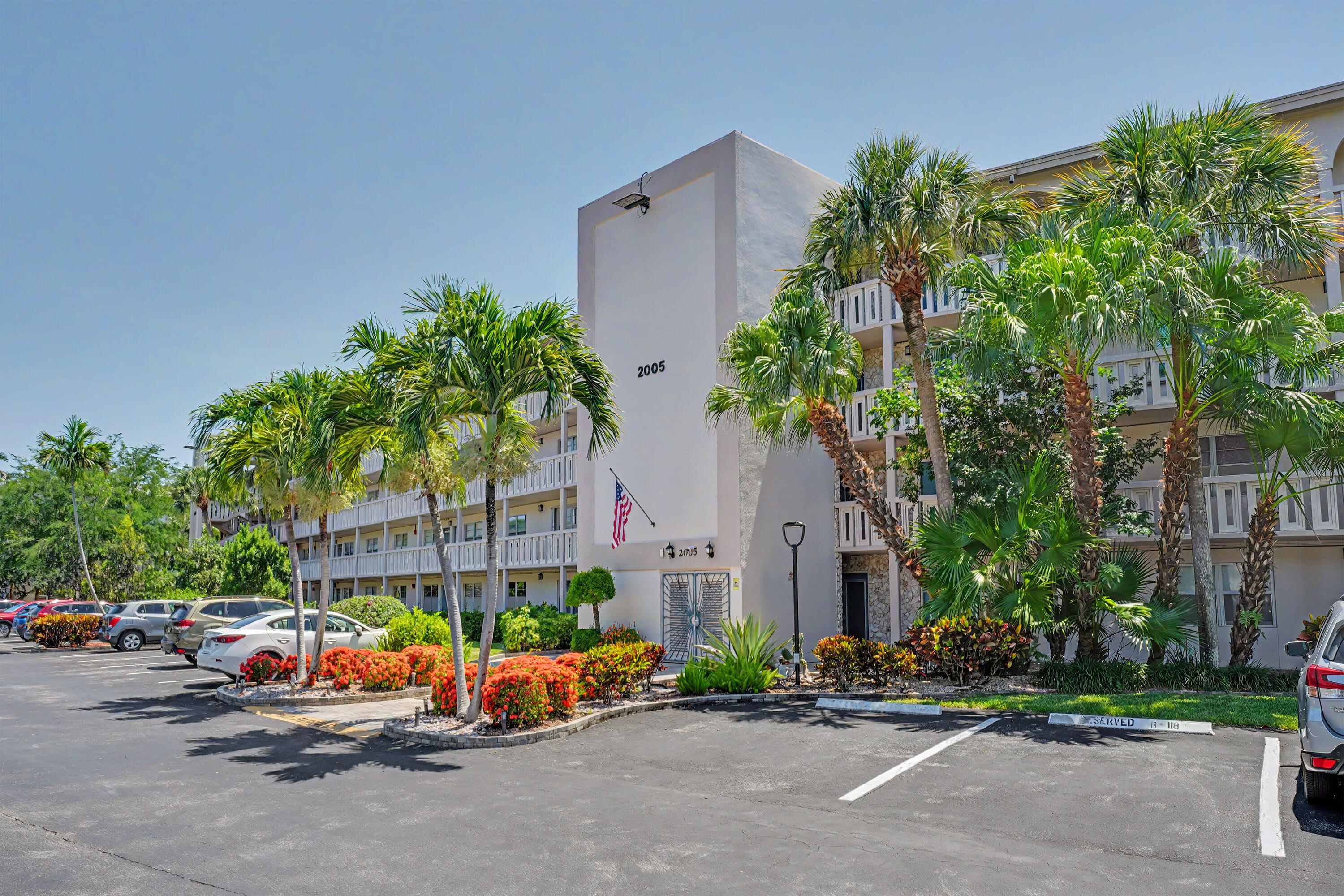 GRANADA VILLAGE B CONDO - Residential