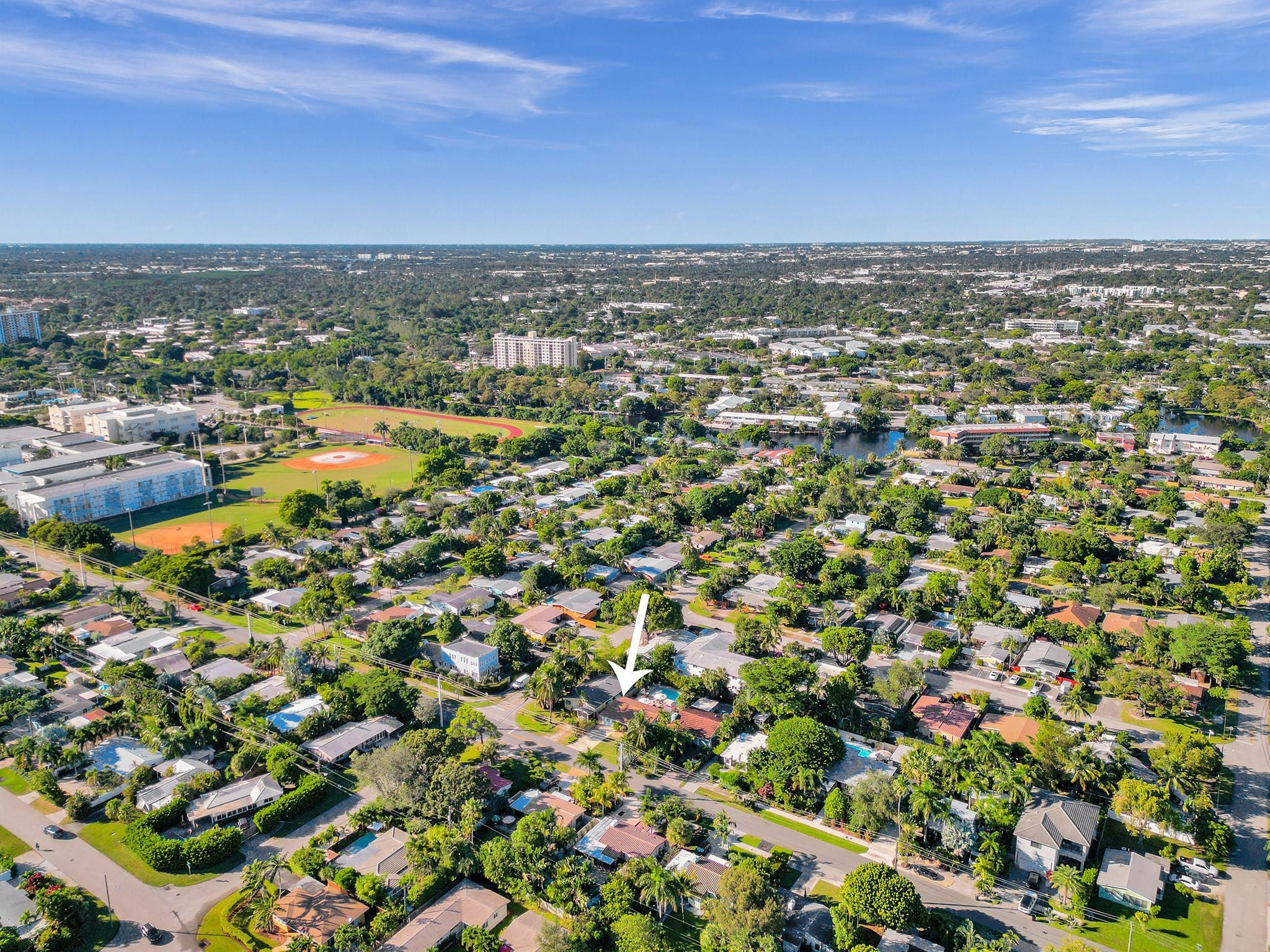 Lauderdale Park 6-33 1/2 - Residential
