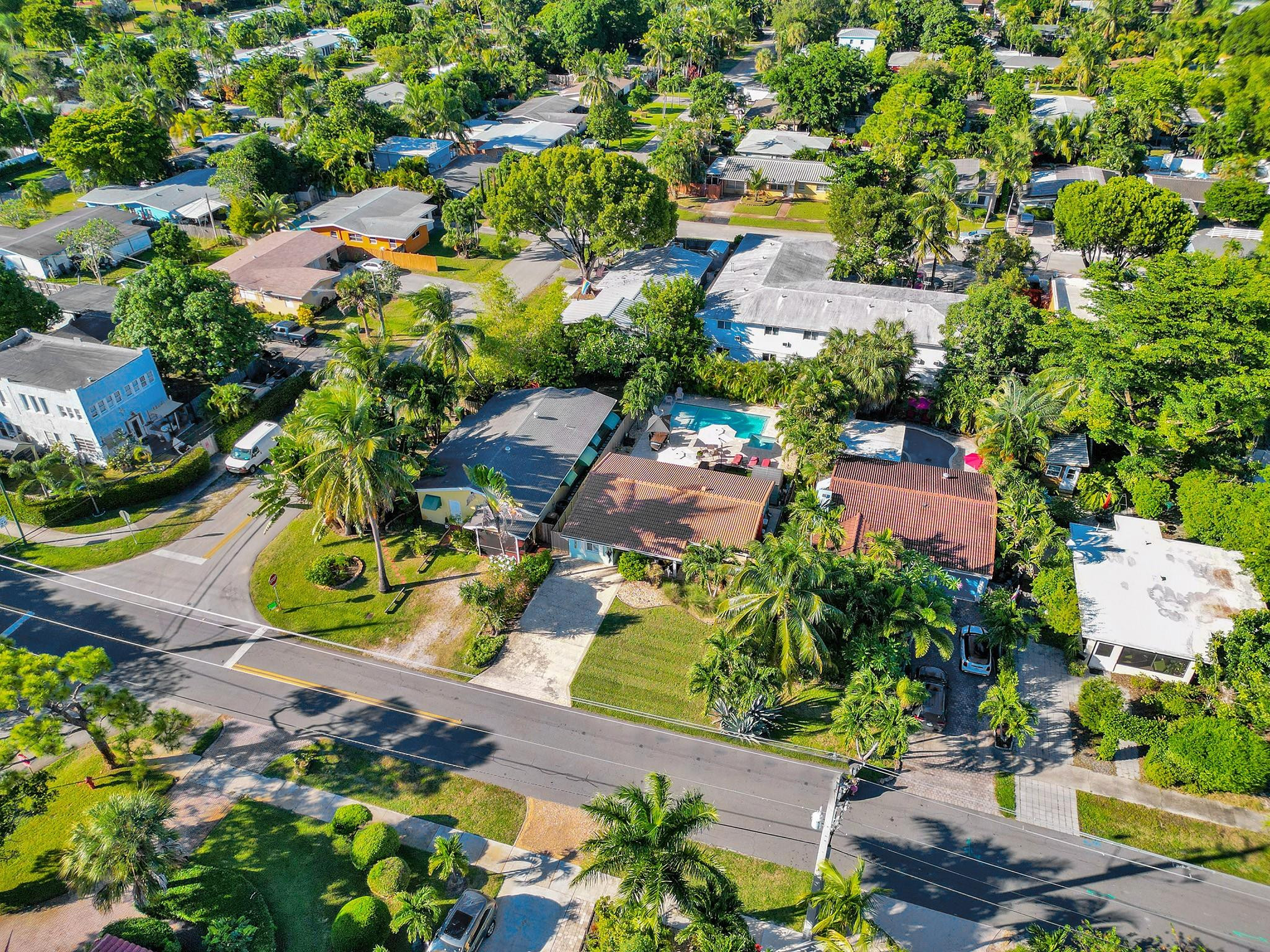 Lauderdale Park 6-33 1/2 - Residential