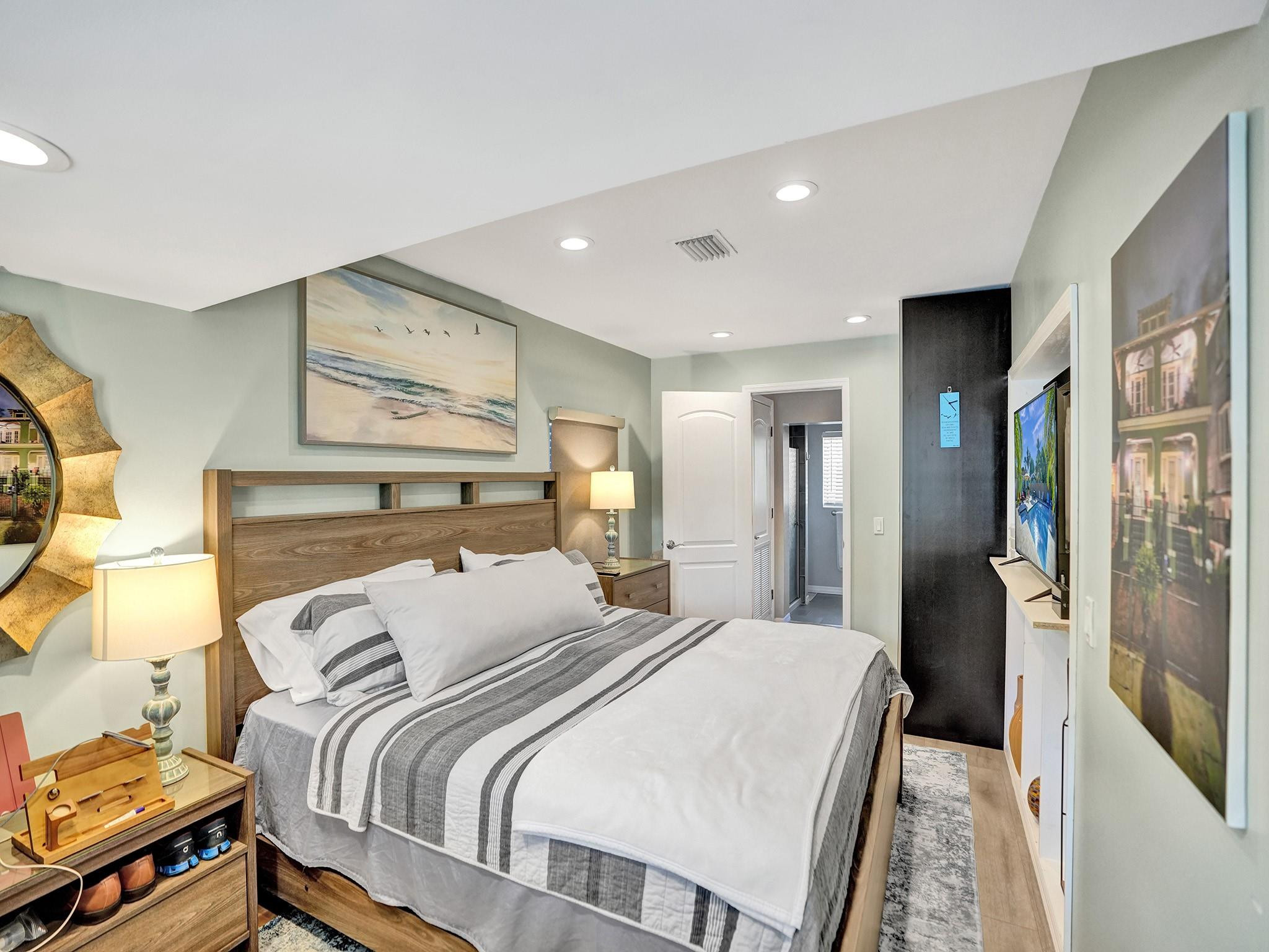 Lauderdale Park 6-33 1/2 - Residential
