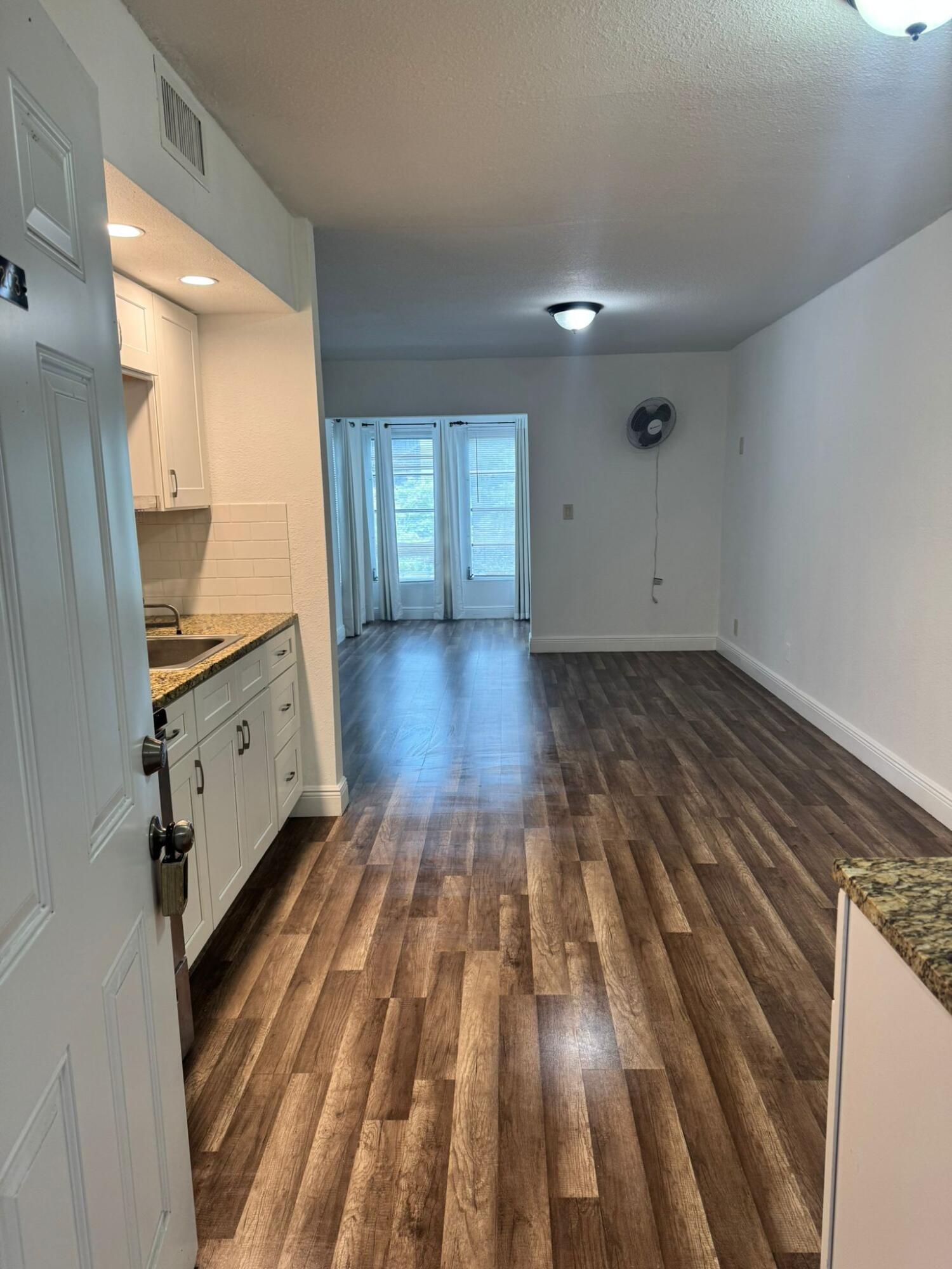 CORAL GARDENS CONDO - Residential