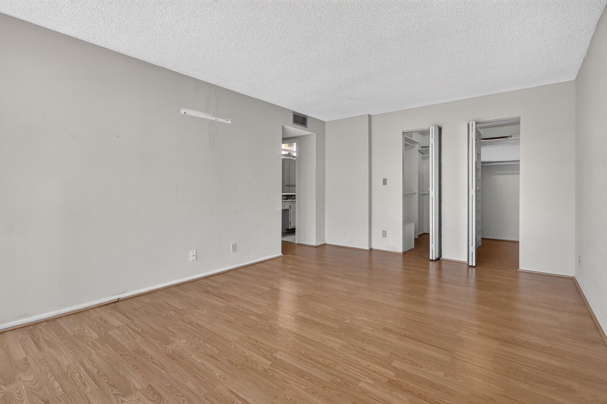TOWERS OF OCEANVIEW SOUTH - Residential