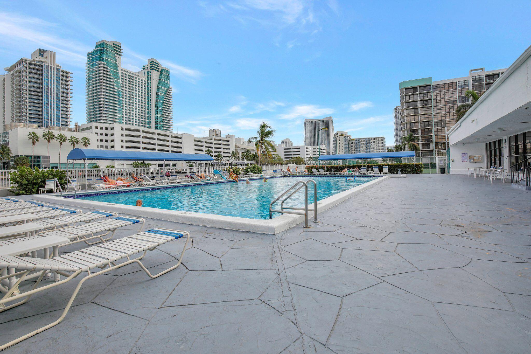 Huge 1430 corner 2-bedroom 2 bath with washer and dryer. NEW AC installed June 2026. Floor to ceiling windows in beautiful full service intracoastal bldg. Pool, tennis courts, fitness center. Close to shopping, the beaches and Gulfstream Park Apartment needs TLC.