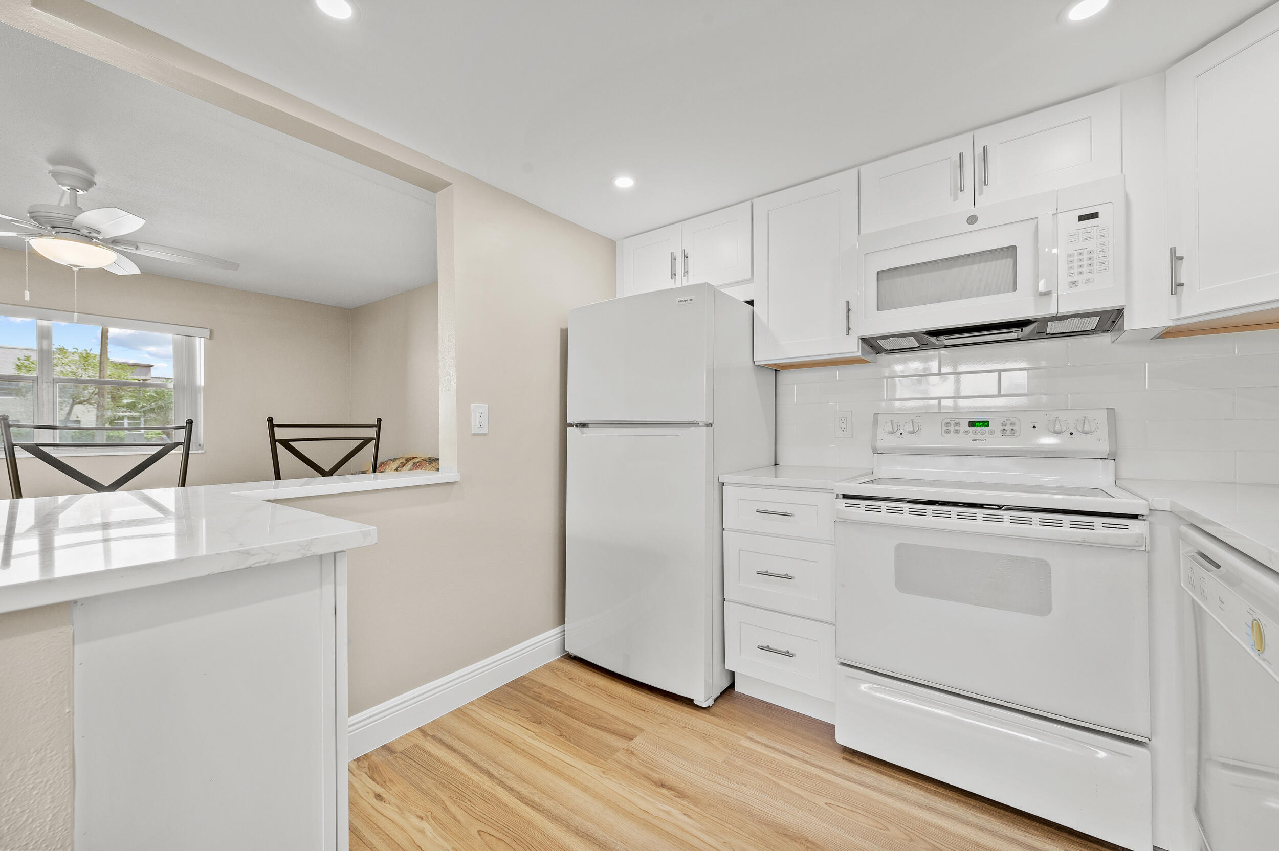 KINGS POINT FLANDERS CONDOS - Residential