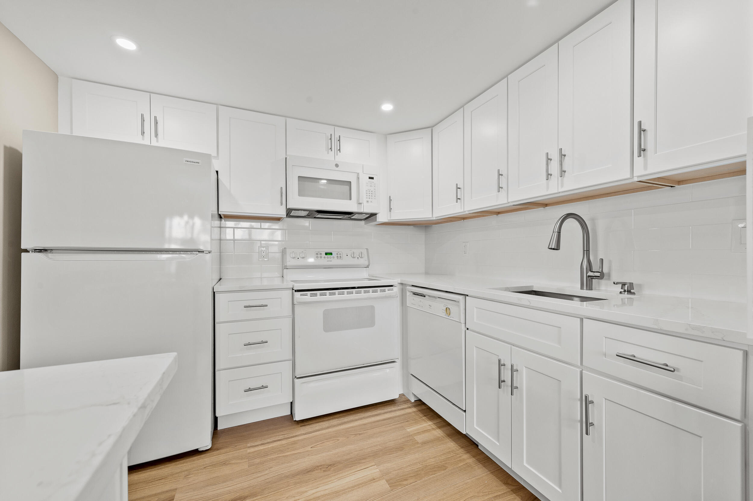 KINGS POINT FLANDERS CONDOS - Residential