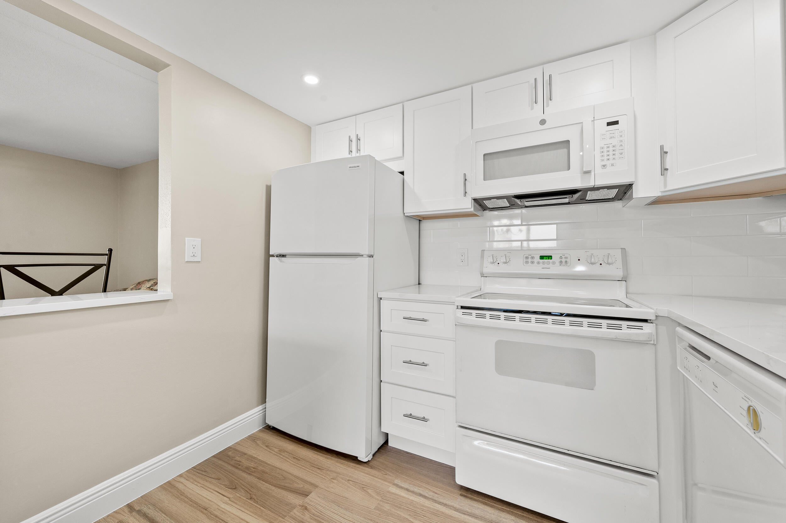 KINGS POINT FLANDERS CONDOS - Residential