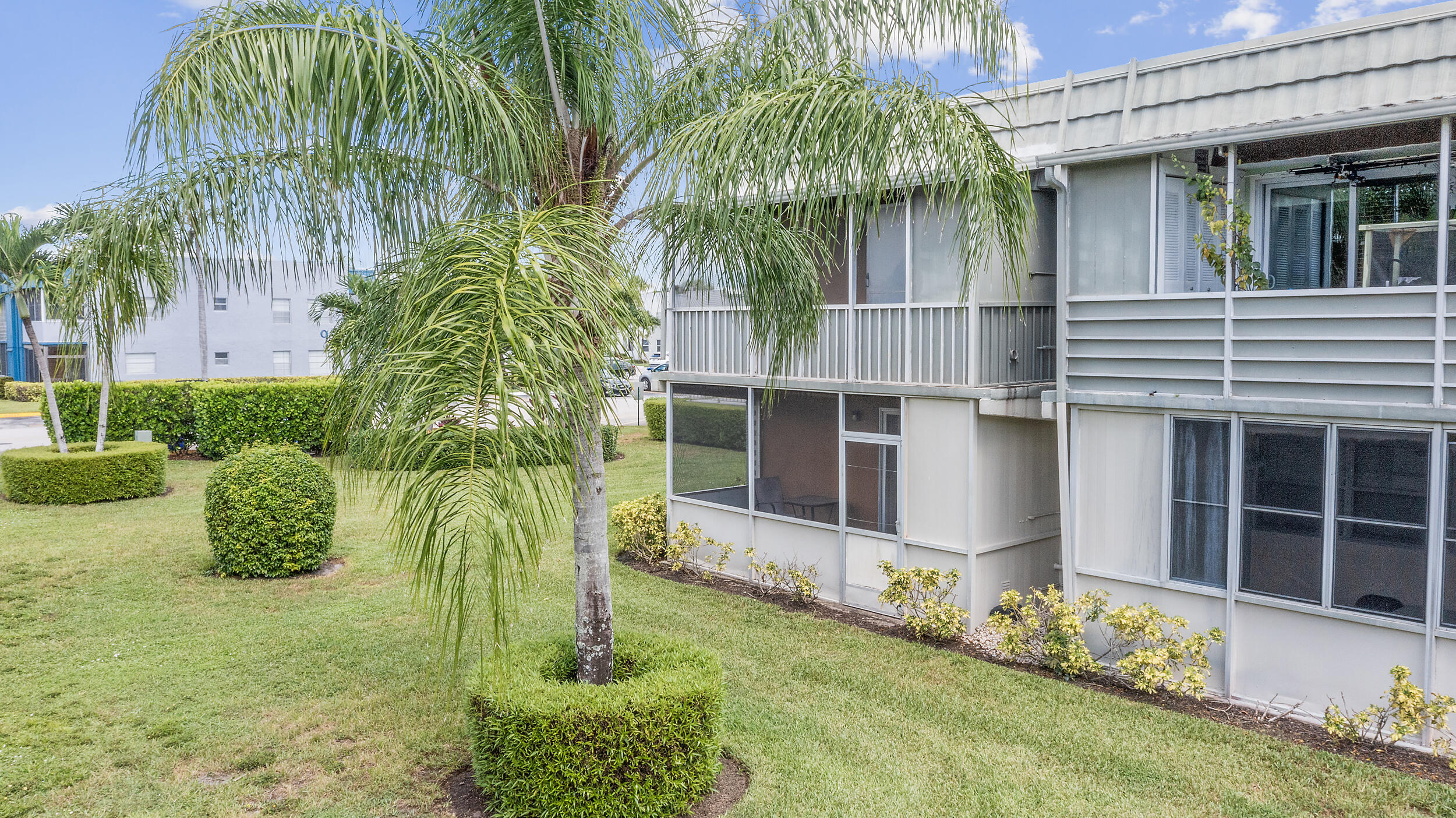 KINGS POINT FLANDERS CONDOS - Residential