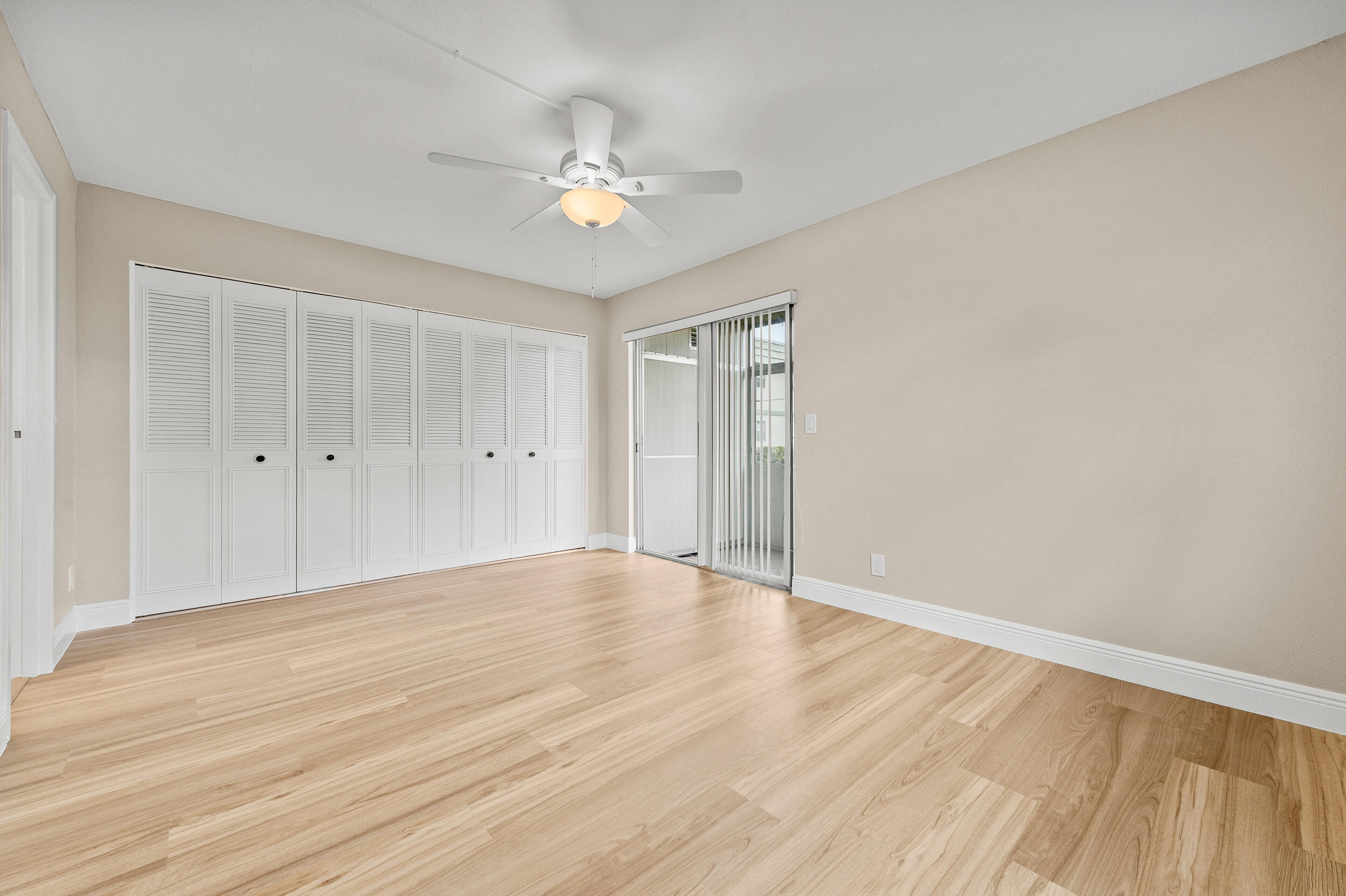 KINGS POINT FLANDERS CONDOS - Residential