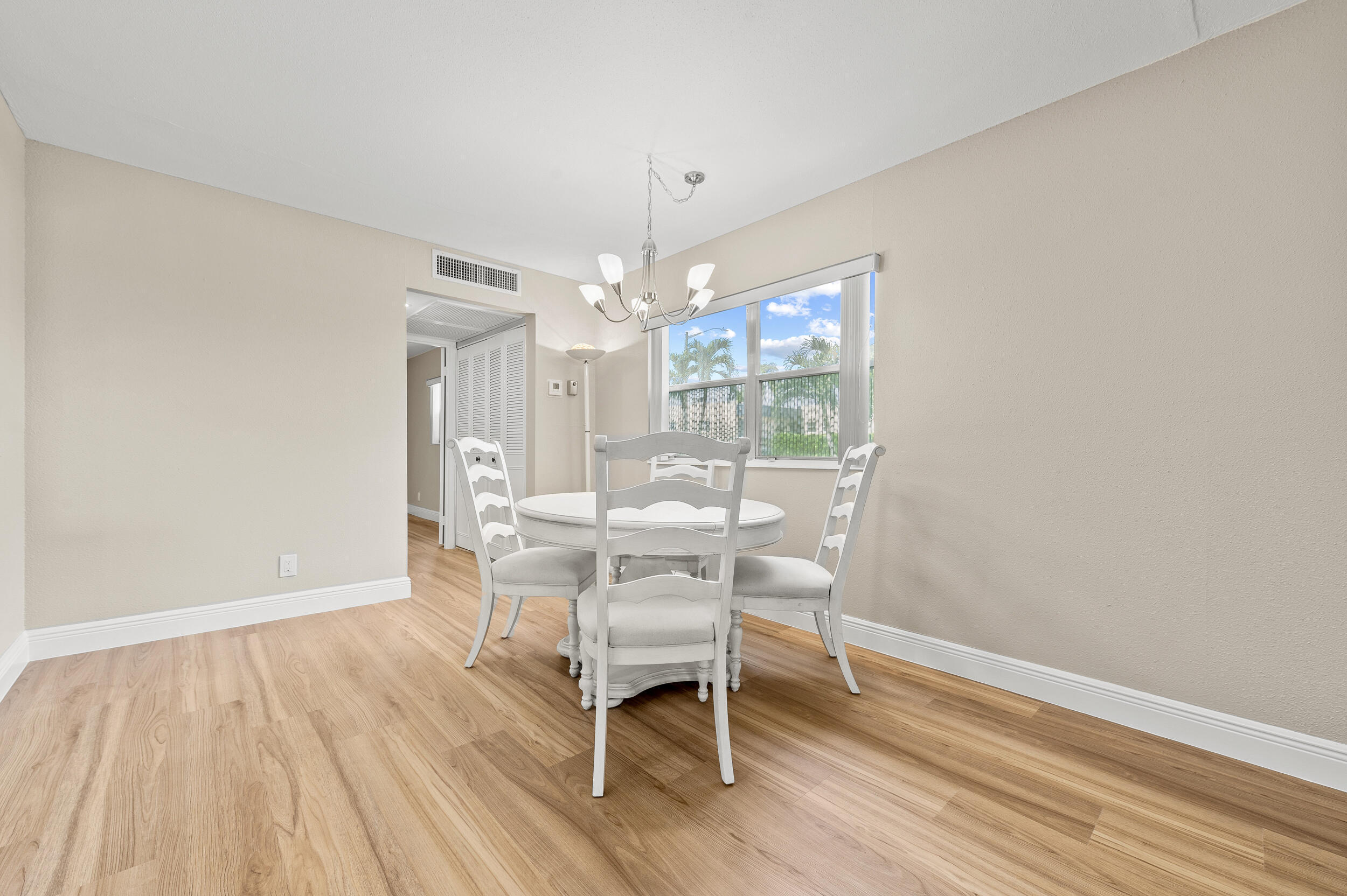 KINGS POINT FLANDERS CONDOS - Residential