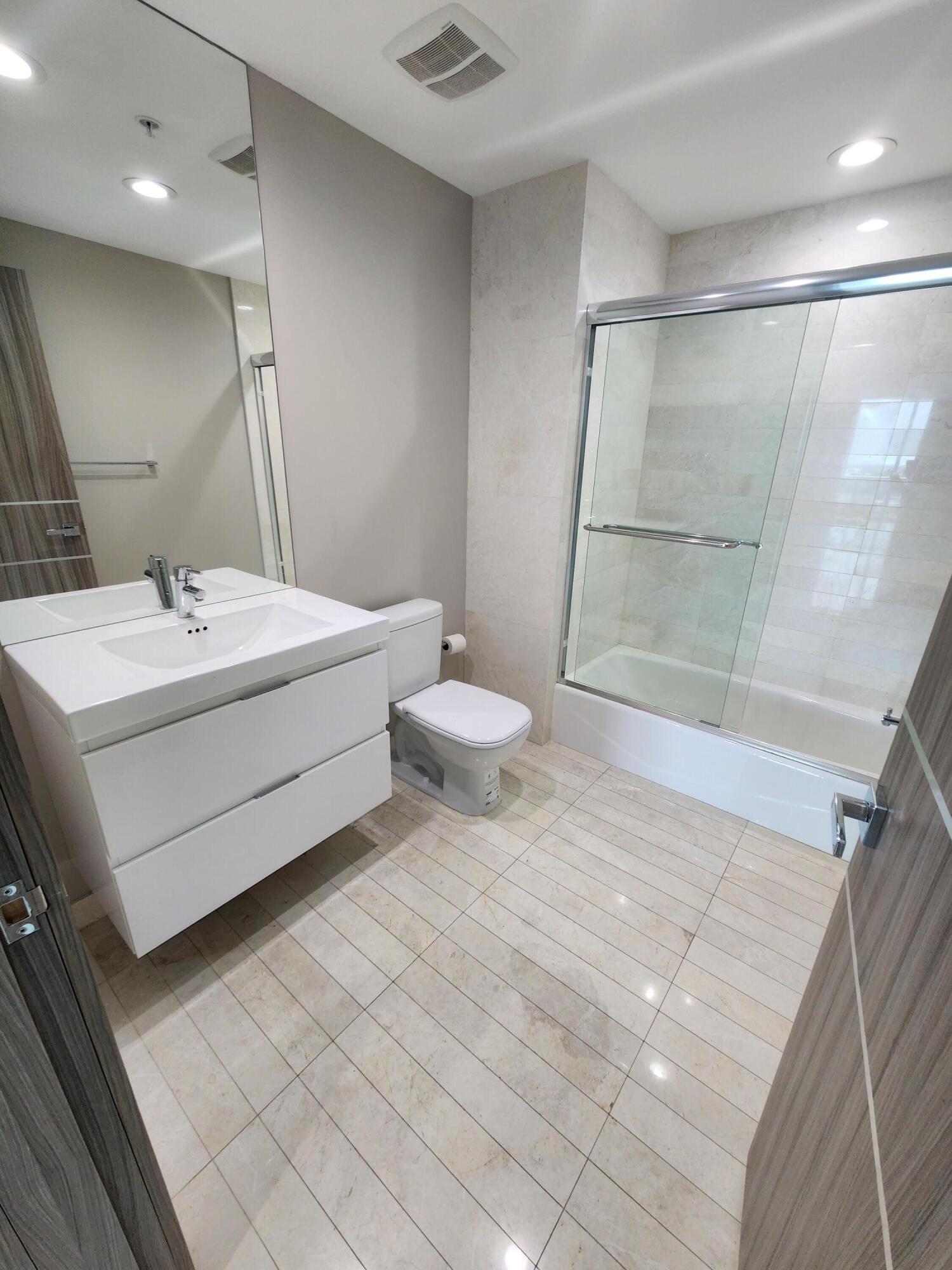 MARINA PALMS RESIDENCES NORTH CONDO - Residential Lease