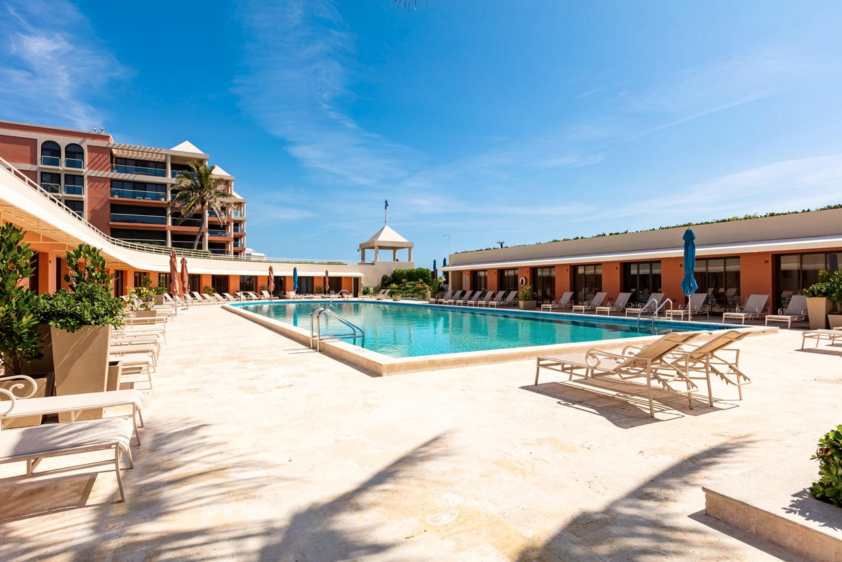 TWO NORTH BREAKERS ROW CONDO - Residential