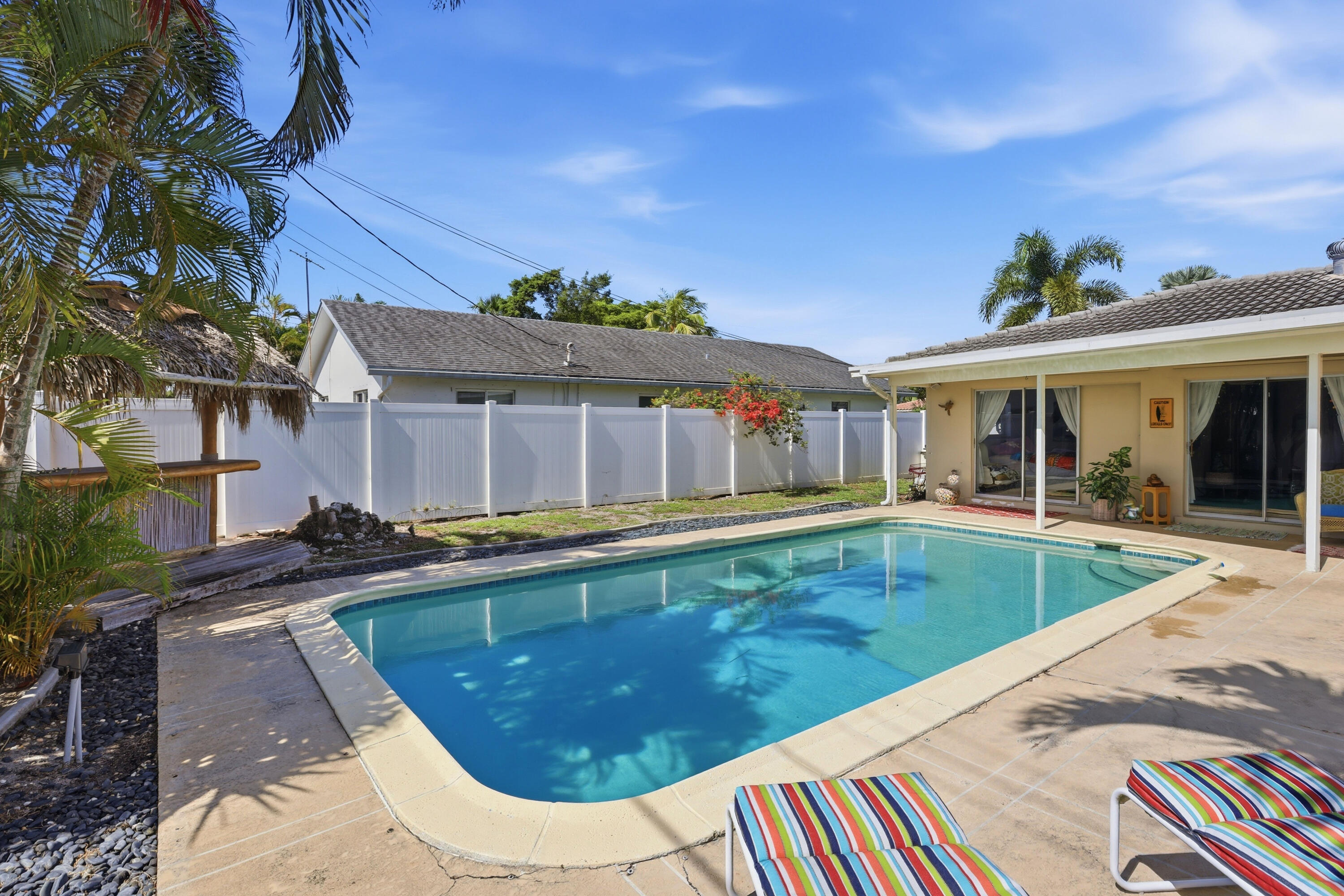 UNIVERSITY PARK COUNTRY CLUB ESTATES - Residential