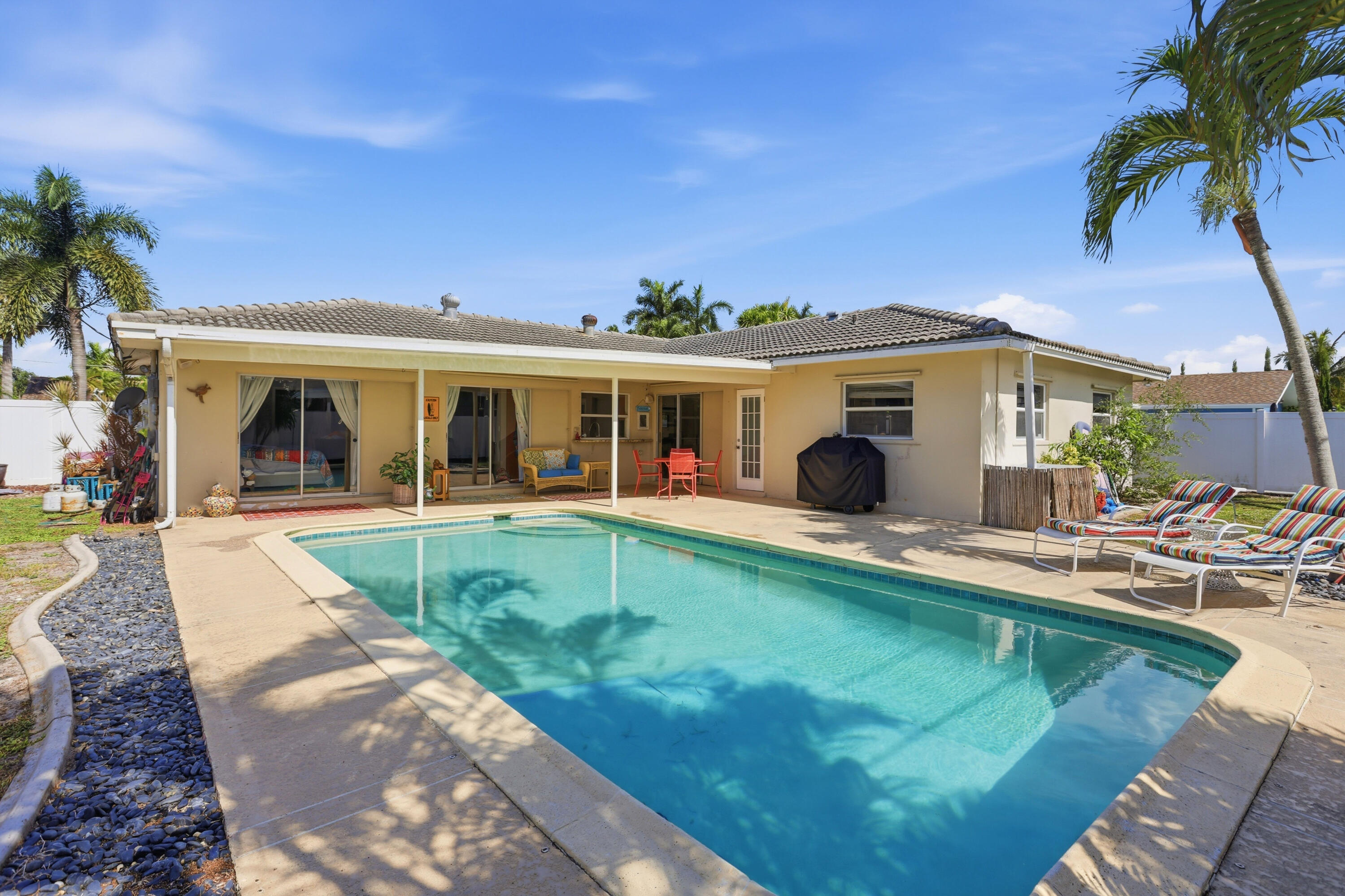 UNIVERSITY PARK COUNTRY CLUB ESTATES - Residential