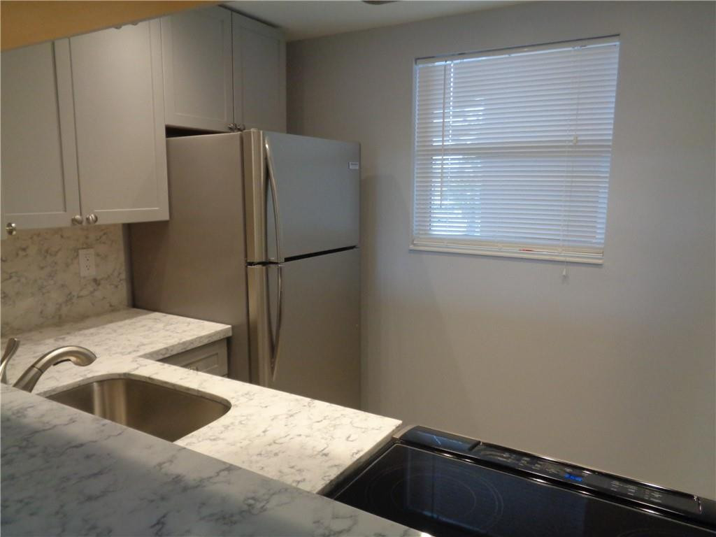 CROMWELL EAST CONDO - Residential Lease