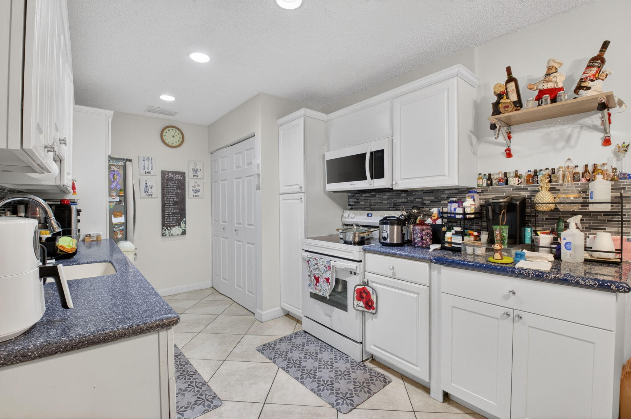 DELRAY VILLAS 1 - Residential