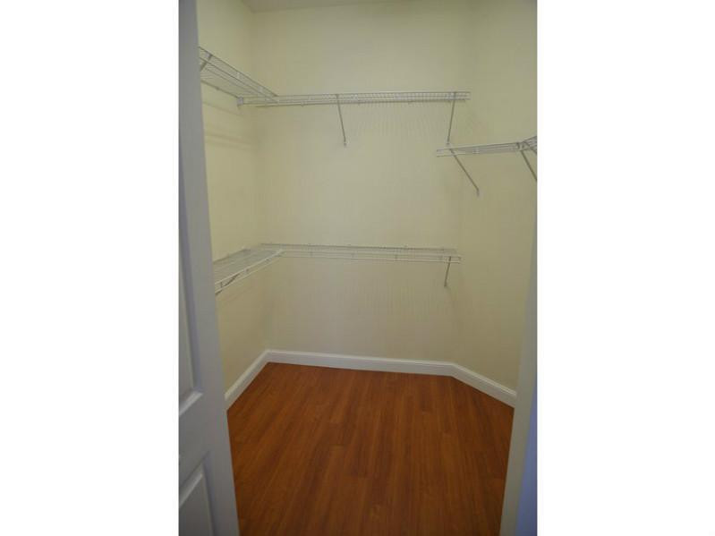 VILLA FLORA CONDO - Residential Lease