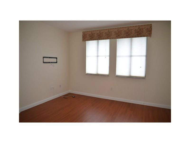 VILLA FLORA CONDO - Residential Lease