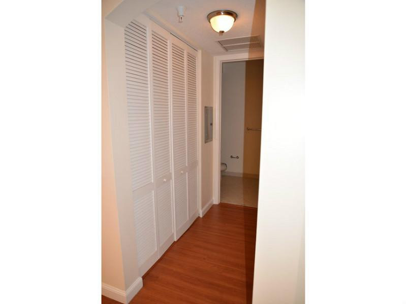 VILLA FLORA CONDO - Residential Lease