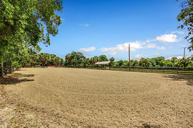 LOXAHATCHEE GROVES - Land