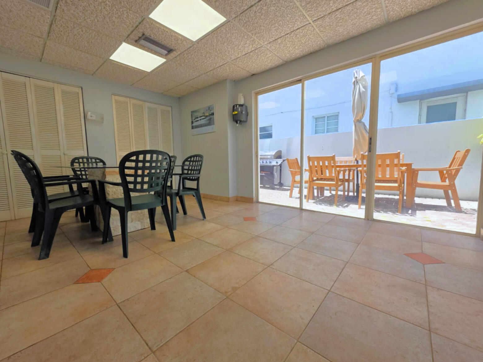 INDIAN CREEK TOWER CONDO - Residential
