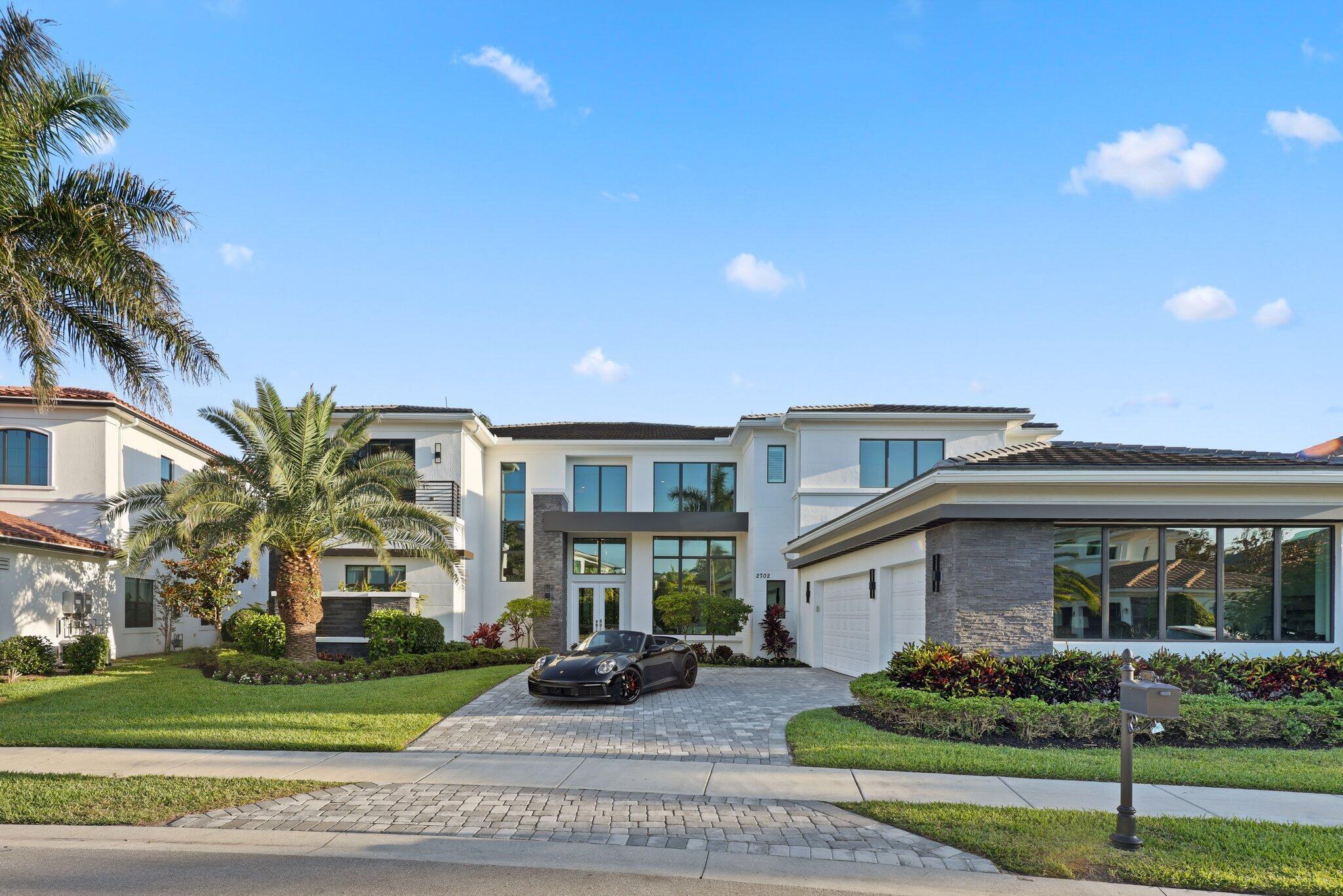 ROYAL PALM POLO - Residential