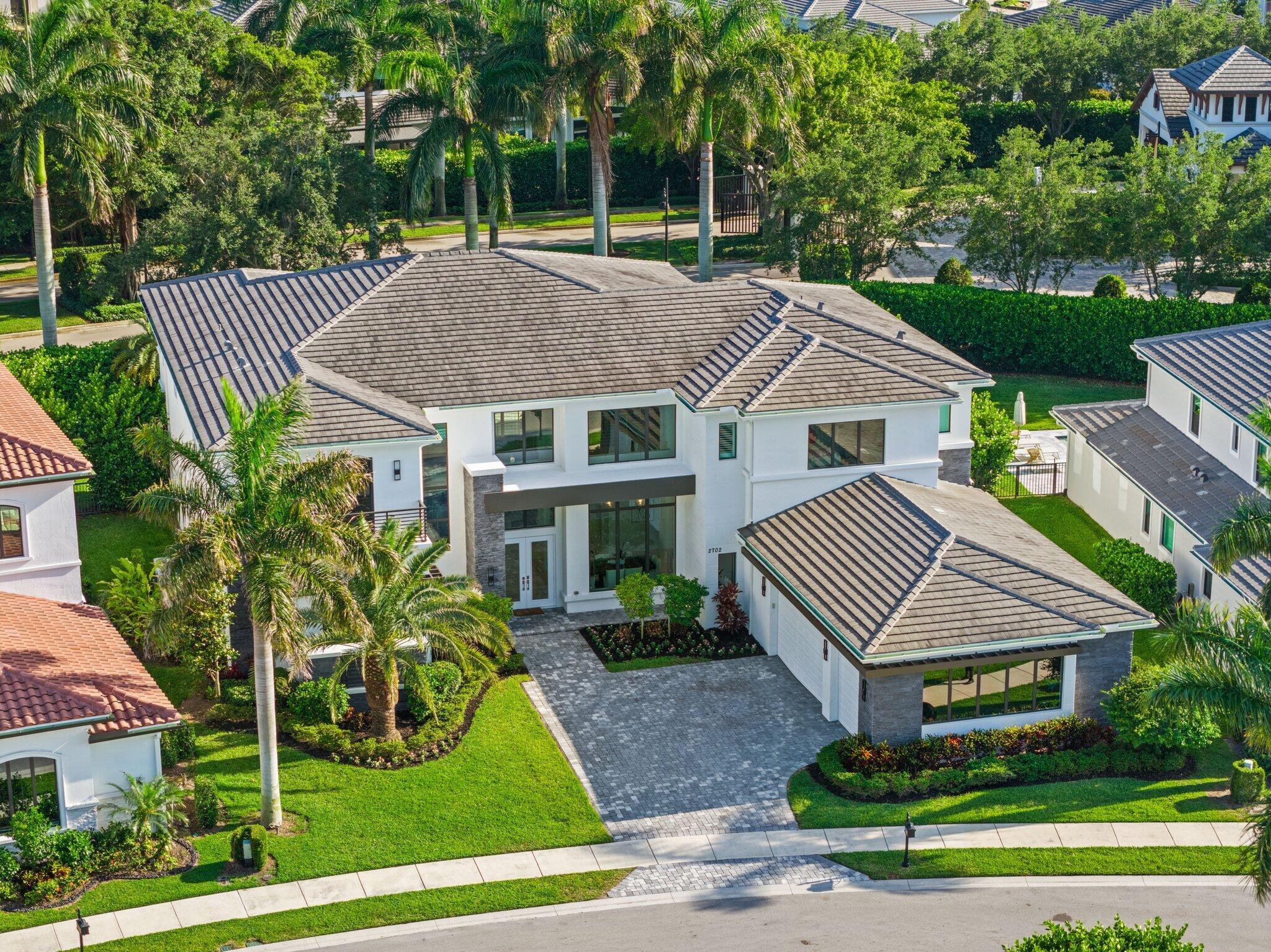 ROYAL PALM POLO - Residential