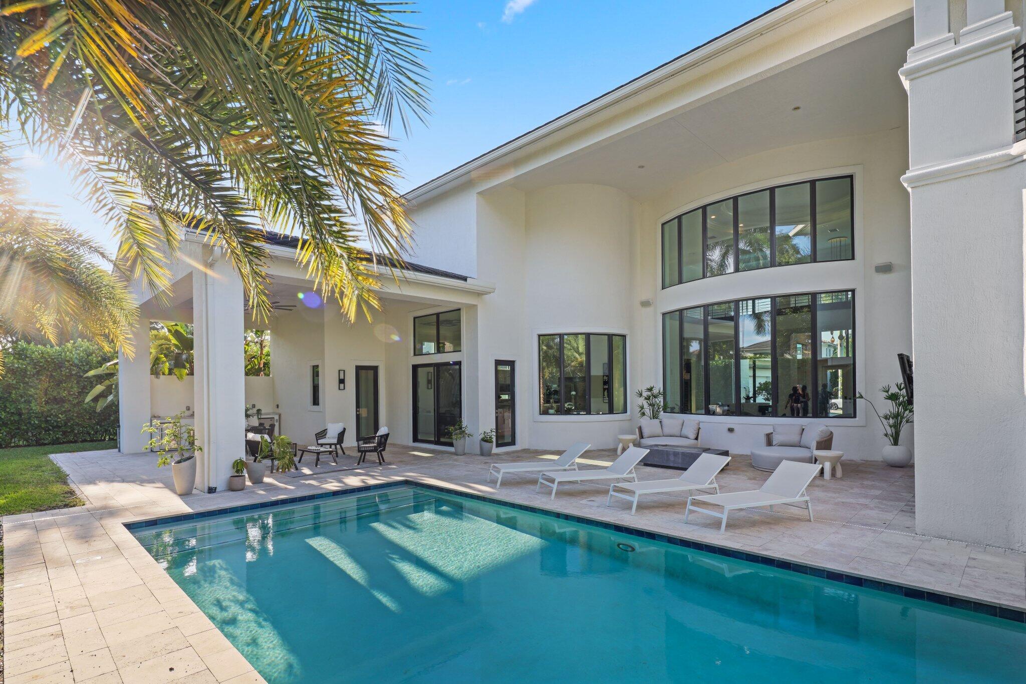 ROYAL PALM POLO - Residential