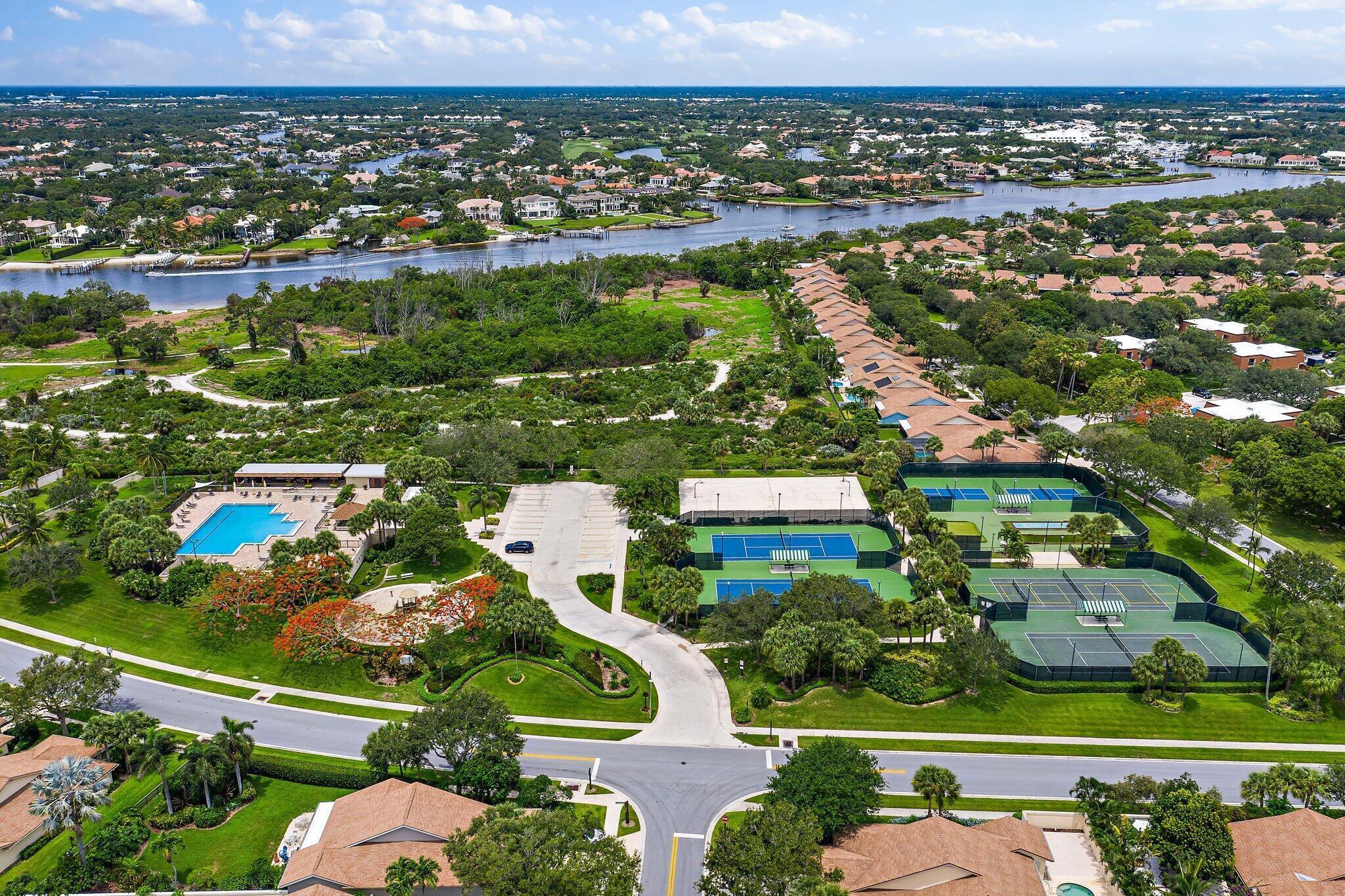 RIVER - Residential Lease