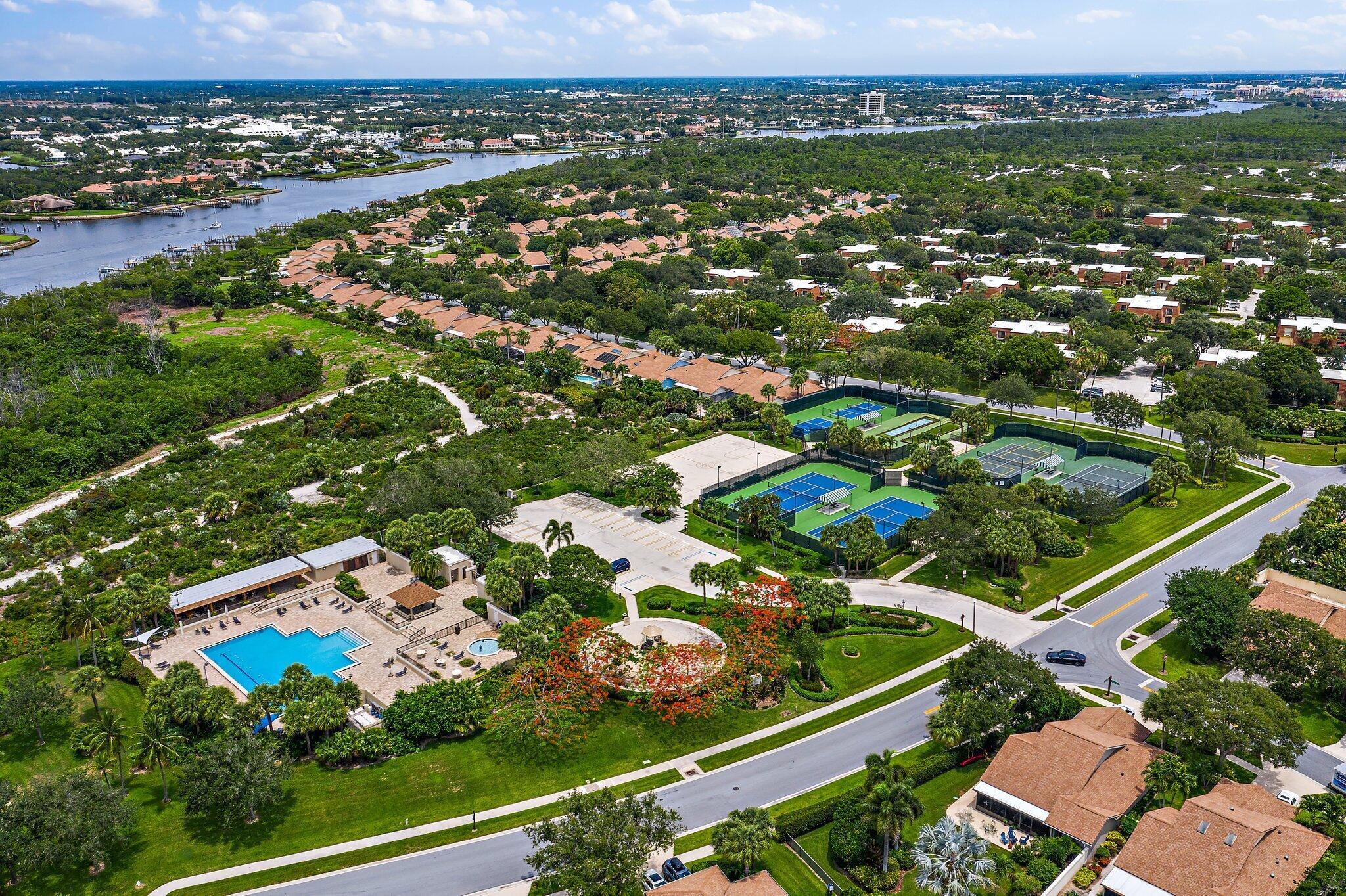 RIVER - Residential Lease